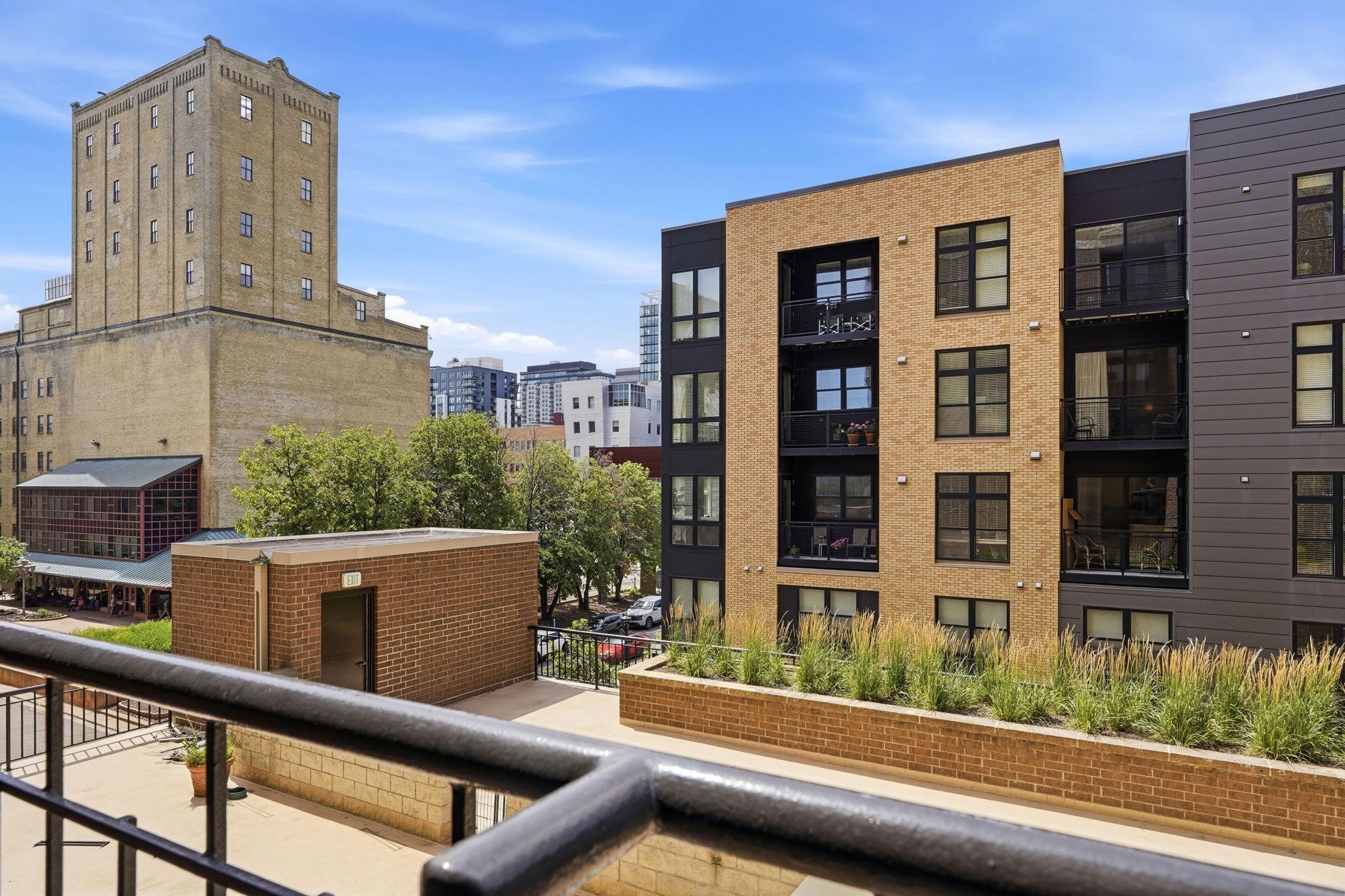 View of Residential at 401 1st Street #203, Minneapolis MN 55401, Minneapolis (25 of 54) - Mike Wilen | Minnesota Team Real Estate