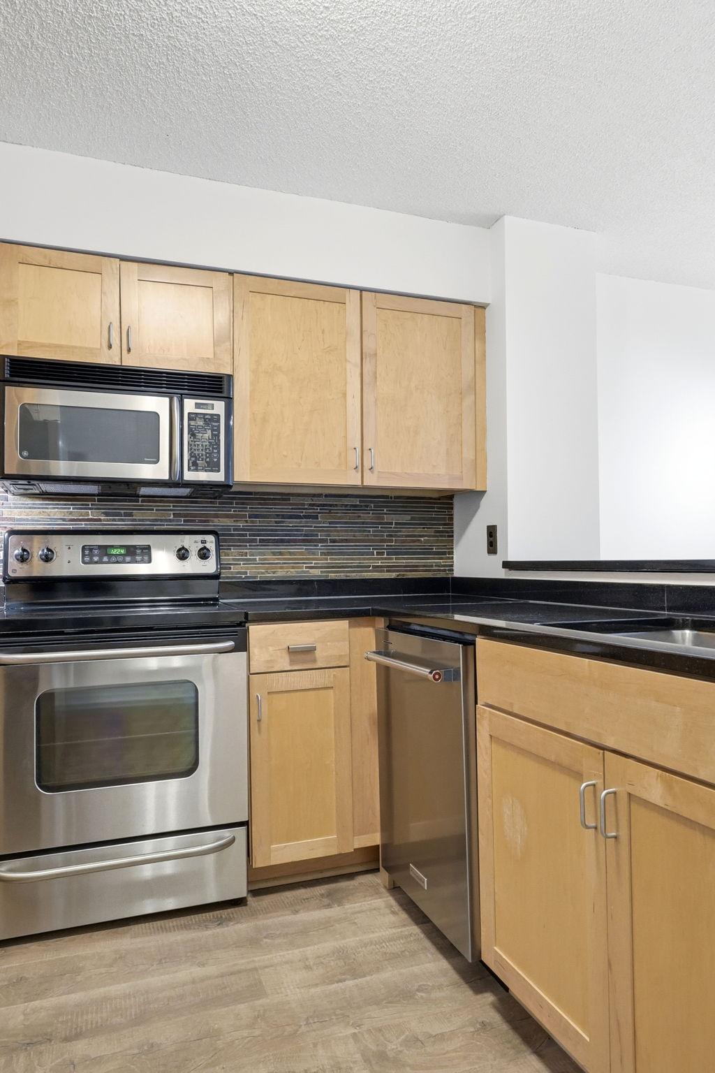 View of Residential at 401 1st Street #203, Minneapolis MN 55401, Minneapolis (19 of 54) - Mike Wilen | Minnesota Team Real Estate