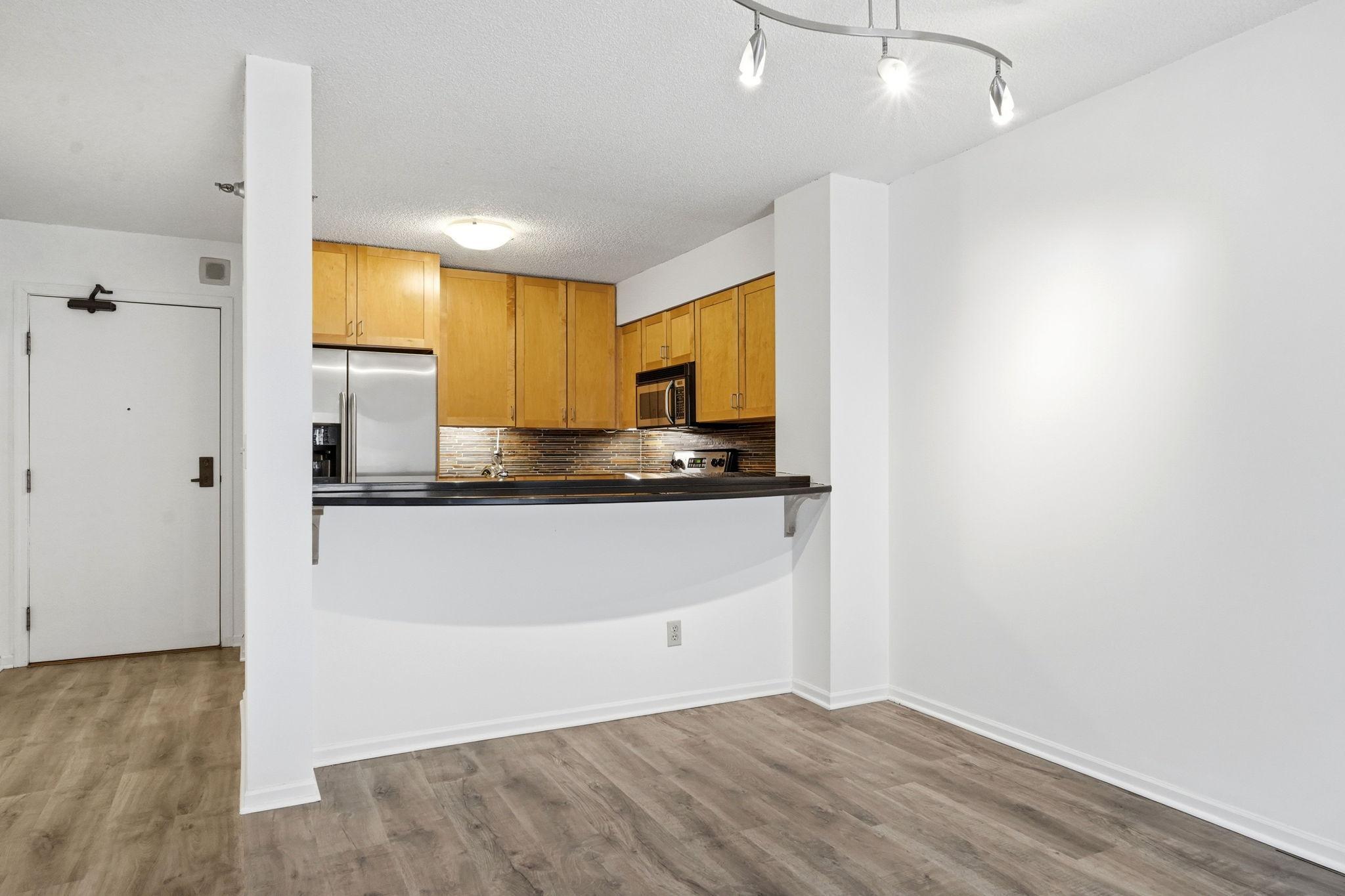 View of Residential at 401 1st Street #203, Minneapolis MN 55401, Minneapolis (16 of 54) - Mike Wilen | Minnesota Team Real Estate