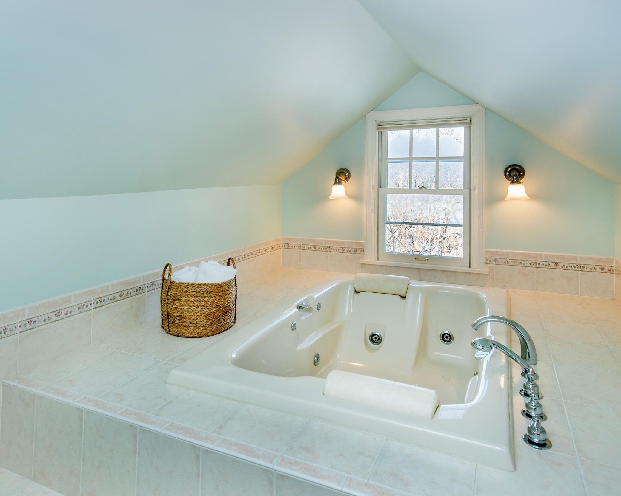 View of Residential at 1917 Summit Avenue #2, Saint Paul MN 55105, Saint Paul (46 of 69) - Mike Wilen | Minnesota Team Real Estate