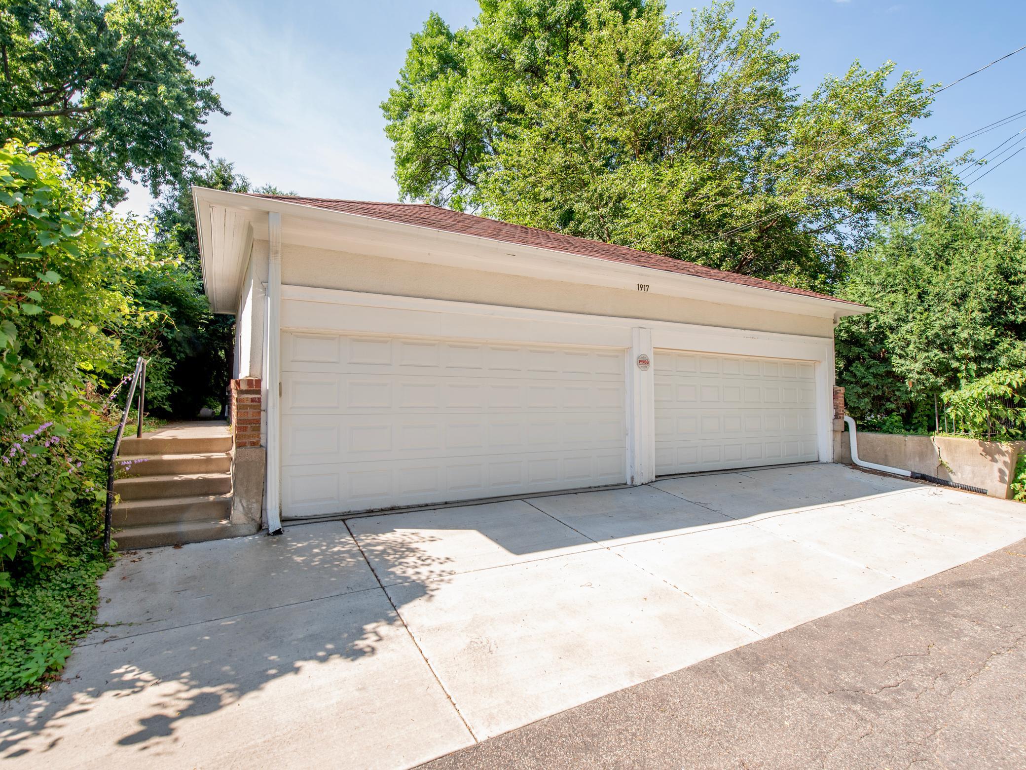 View of Residential at 1917 Summit Avenue #2, Saint Paul MN 55105, Saint Paul (65 of 69) - Mike Wilen | Minnesota Team Real Estate