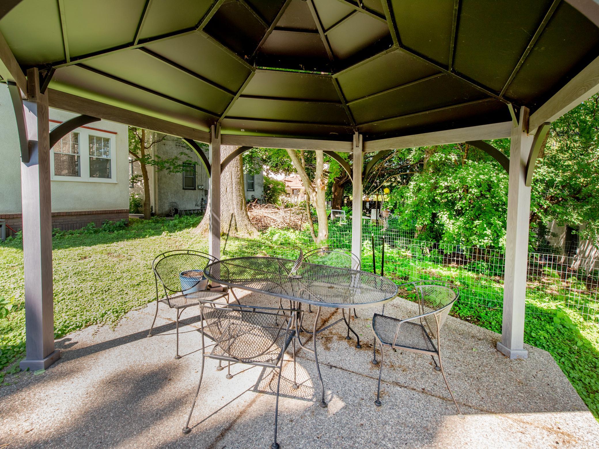 View of Residential at 1917 Summit Avenue #2, Saint Paul MN 55105, Saint Paul (61 of 69) - Mike Wilen | Minnesota Team Real Estate