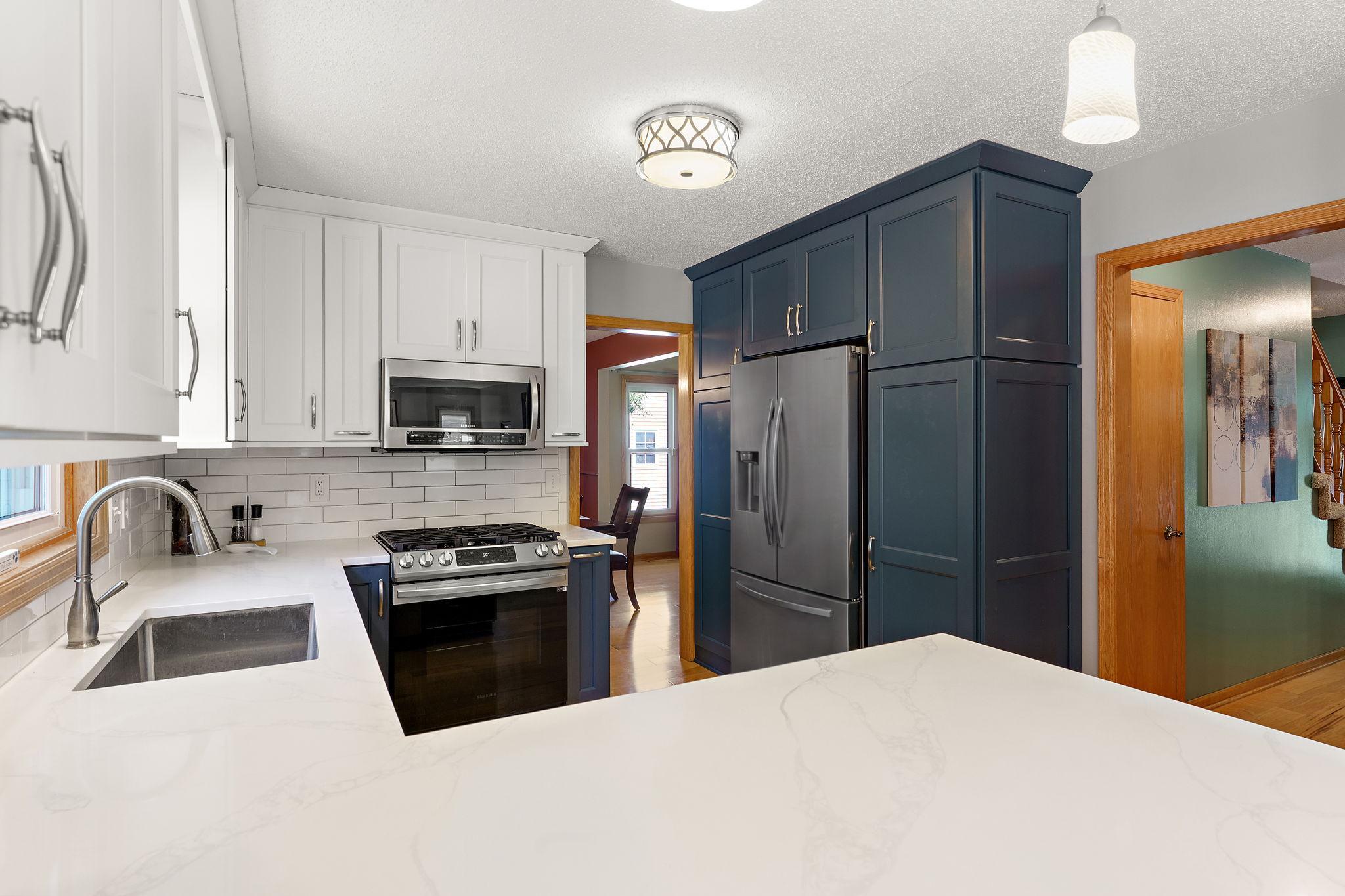 View of Residential at 1946 Lochaven Alcove, Woodbury MN 55125, Woodbury (12 of 46) - Mike Wilen | Minnesota Team Real Estate