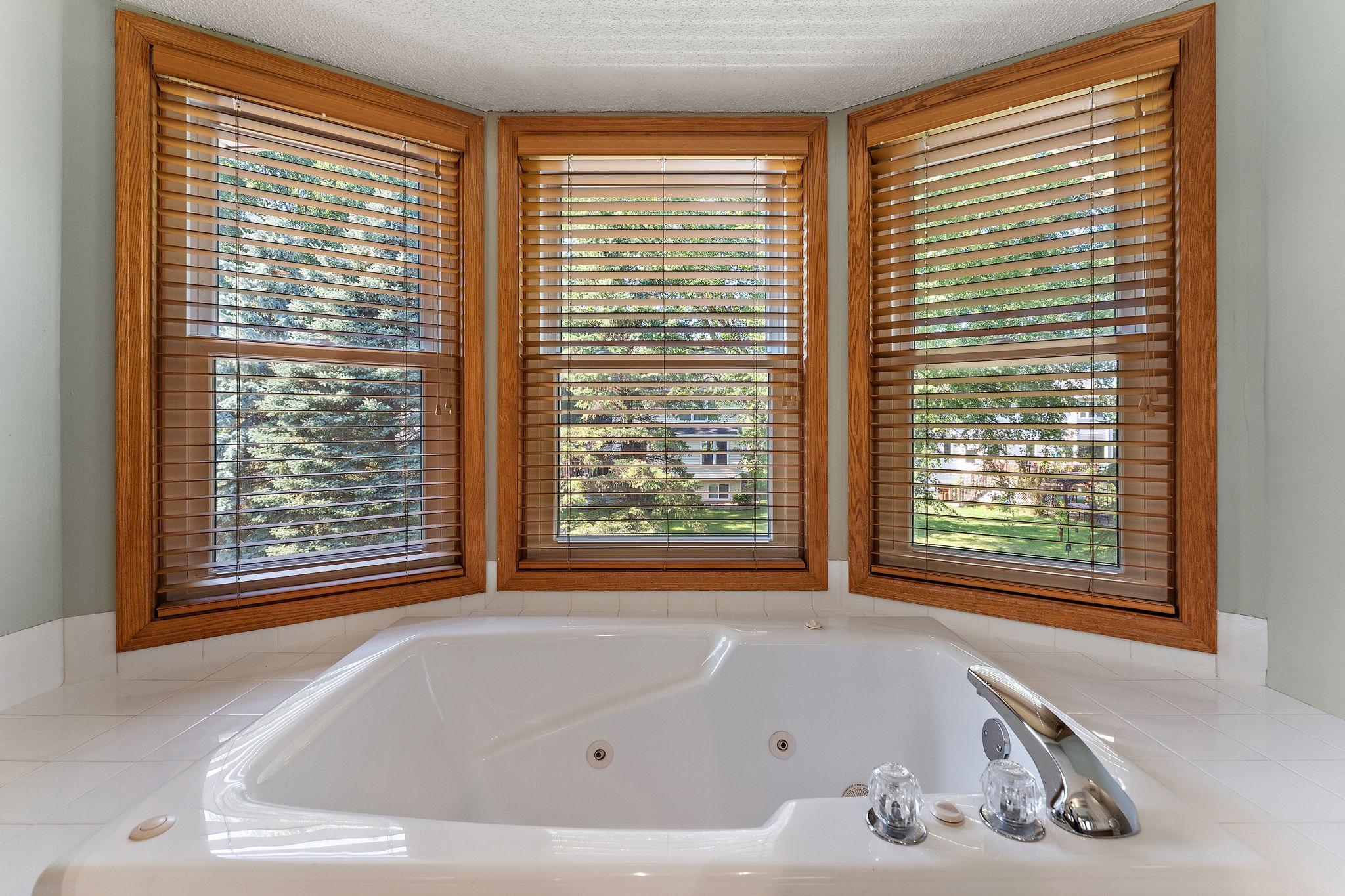 View of Residential at 1946 Lochaven Alcove, Woodbury MN 55125, Woodbury (23 of 46) - Mike Wilen | Minnesota Team Real Estate