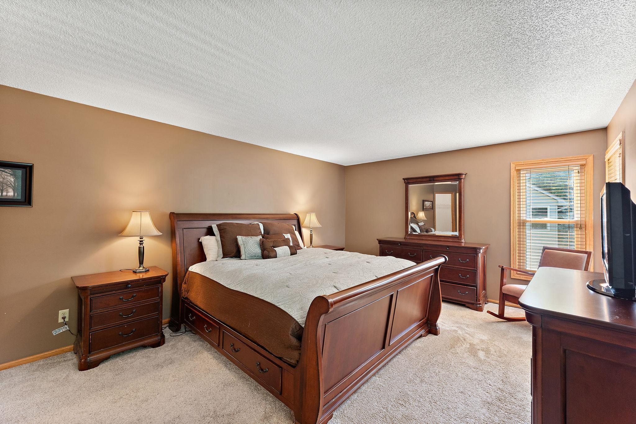 View of Residential at 1946 Lochaven Alcove, Woodbury MN 55125, Woodbury (21 of 46) - Mike Wilen | Minnesota Team Real Estate
