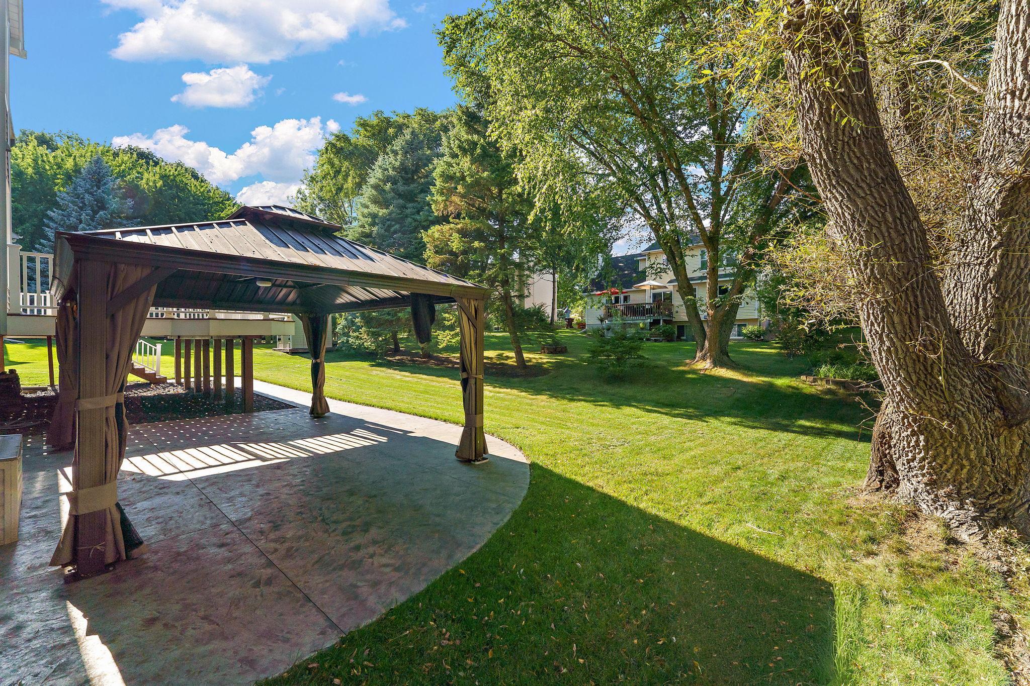 View of Residential at 1946 Lochaven Alcove, Woodbury MN 55125, Woodbury (39 of 46) - Mike Wilen | Minnesota Team Real Estate