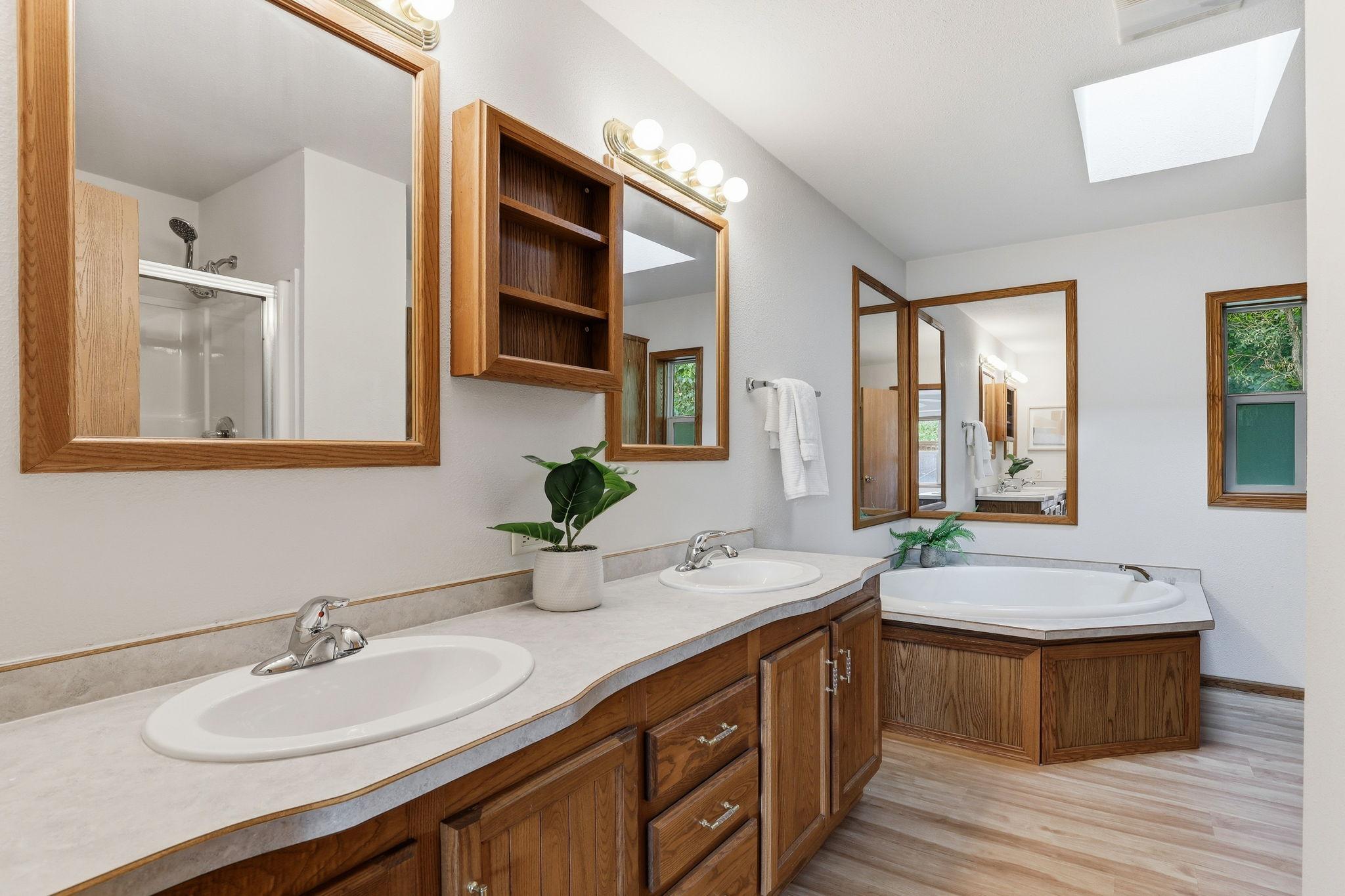View of Residential at 1534 Larpenteur Avenue, Saint Paul MN 55109, Saint Paul (20 of 33) - Mike Wilen | Minnesota Team Real Estate