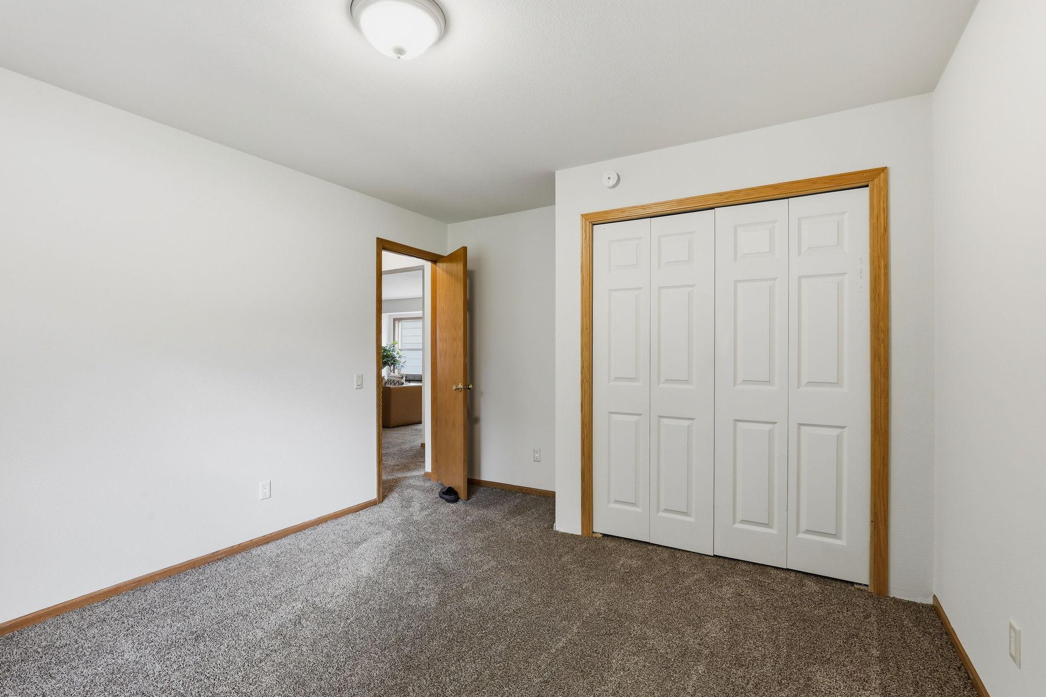 View of Residential at 1534 Larpenteur Avenue, Saint Paul MN 55109, Saint Paul (25 of 33) - Mike Wilen | Minnesota Team Real Estate