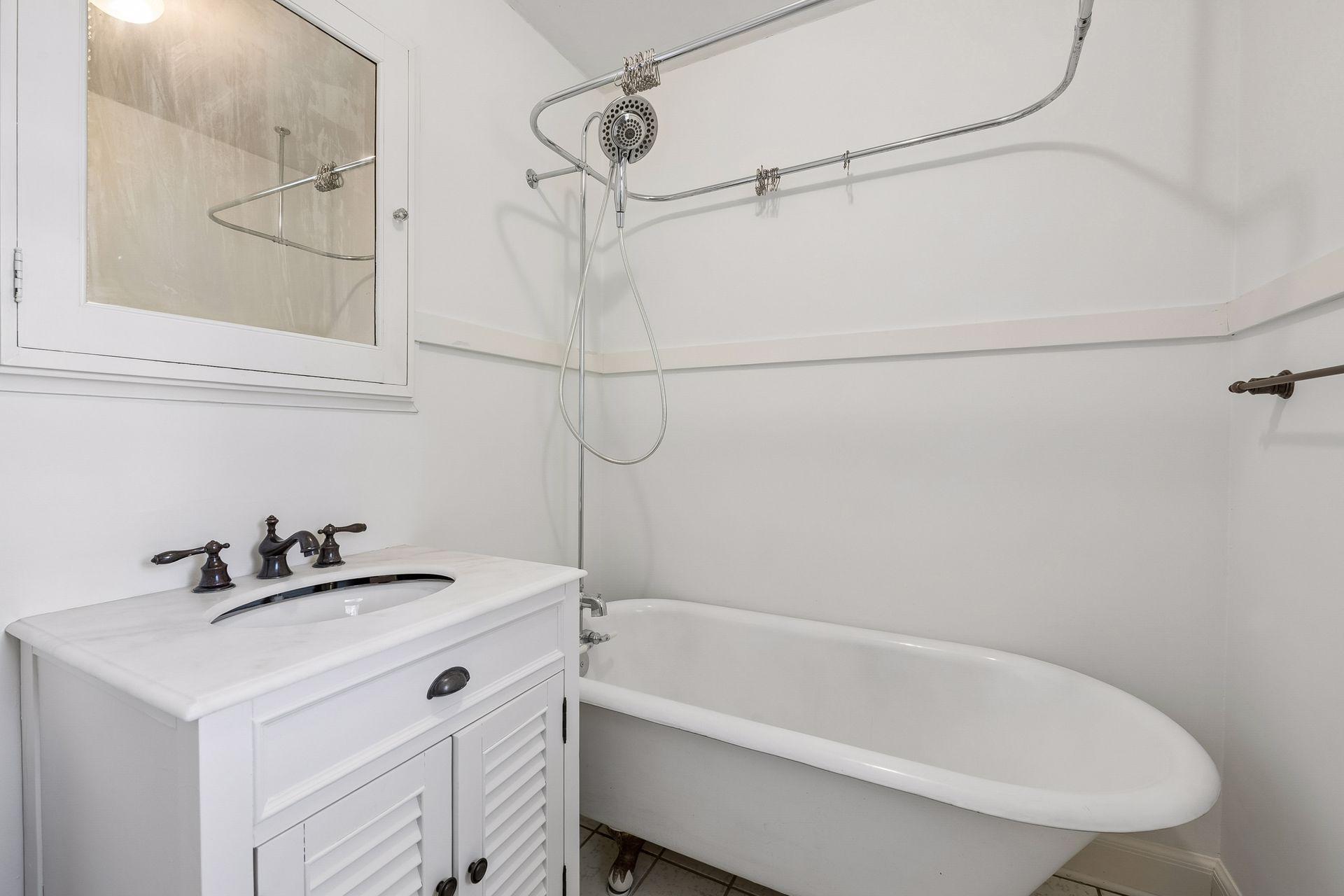 View of Residential at 1766 Emerson Avenue, Minneapolis MN 55403, Minneapolis (33 of 54) - Mike Wilen | Minnesota Team Real Estate