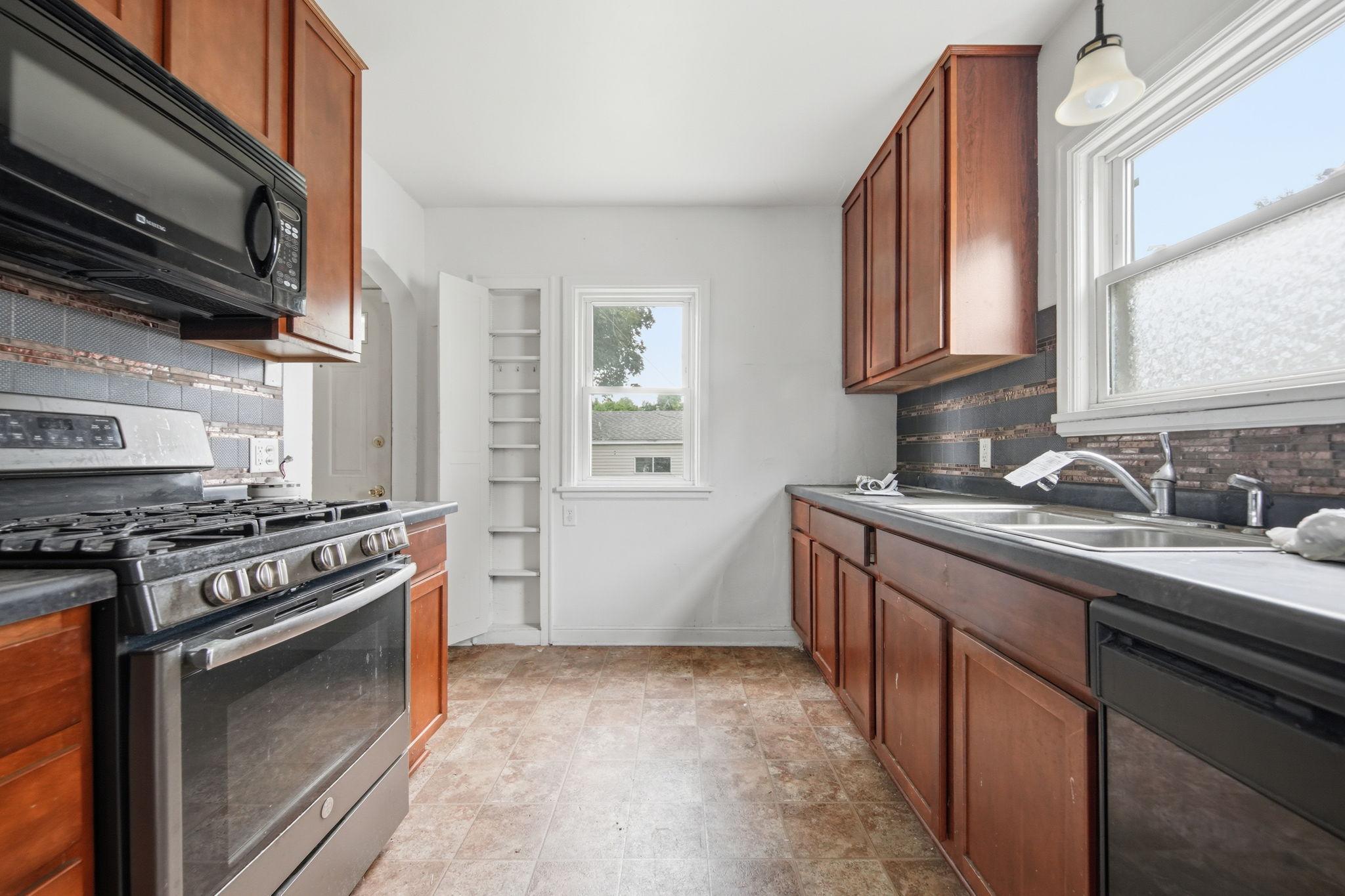View of Residential at 1828 Bush Avenue, Saint Paul MN 55119, Saint Paul (9 of 19) - Mike Wilen | Minnesota Team Real Estate