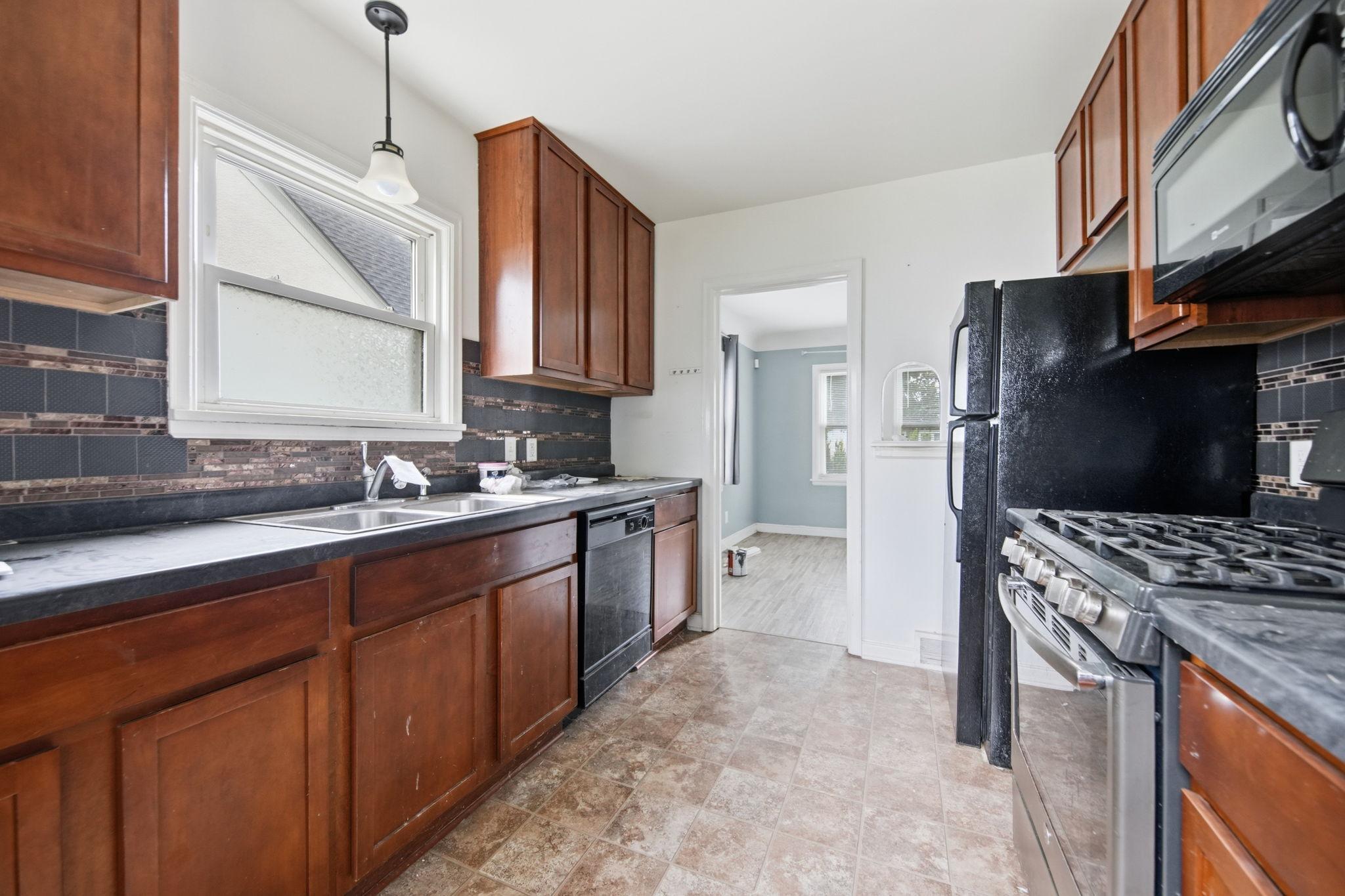 View of Residential at 1828 Bush Avenue, Saint Paul MN 55119, Saint Paul (6 of 19) - Mike Wilen | Minnesota Team Real Estate