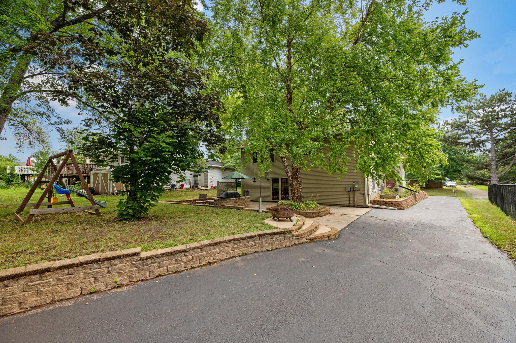 View of Residential at 17774 Weaver Lake Drive, Maple Grove MN 55311, Maple Grove (24 of 30) - Mike Wilen | Minnesota Team Real Estate