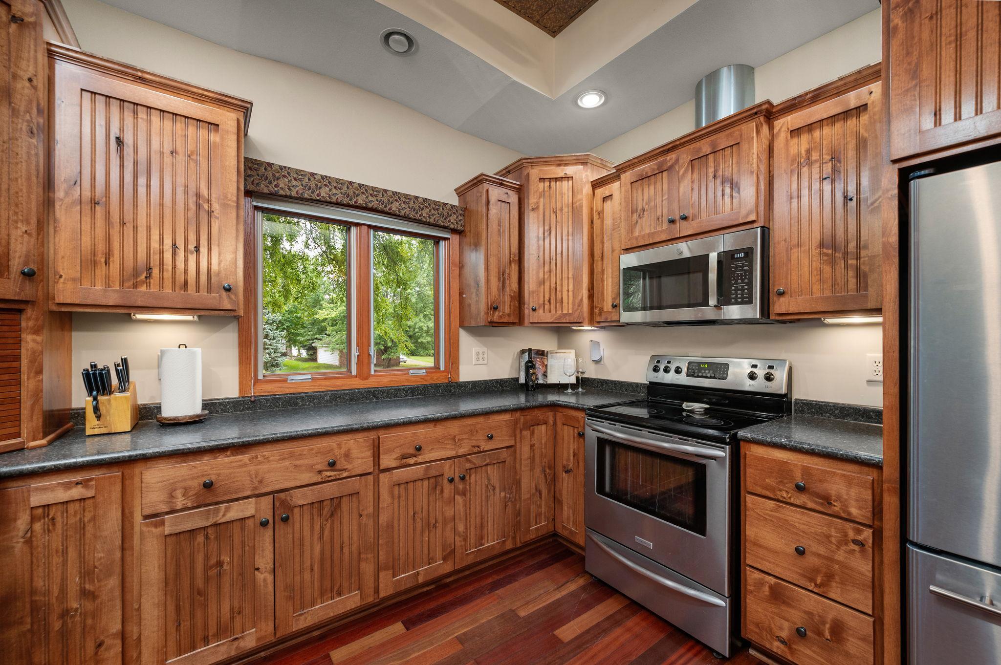 View of Residential at 17774 Weaver Lake Drive, Maple Grove MN 55311, Maple Grove (8 of 30) - Mike Wilen | Minnesota Team Real Estate