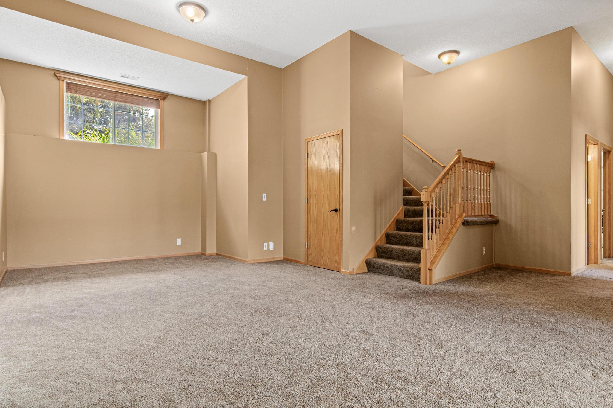View of Residential at 8417 Ashford Road, Woodbury MN 55125, Woodbury (14 of 30) - Mike Wilen | Minnesota Team Real Estate
