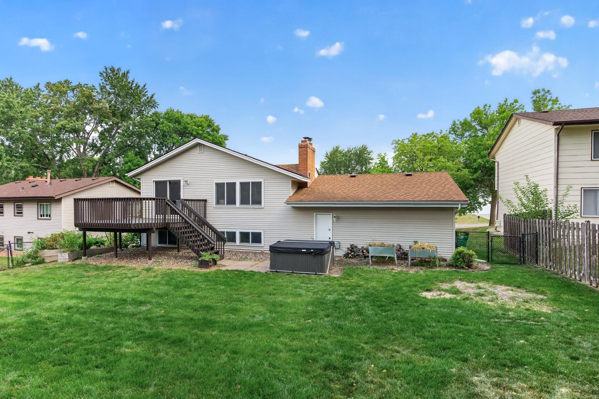 View of Residential at 8715 North Brook Avenue, Brooklyn Park MN 55428, Brooklyn Park (41 of 53) - Mike Wilen | Minnesota Team Real Estate