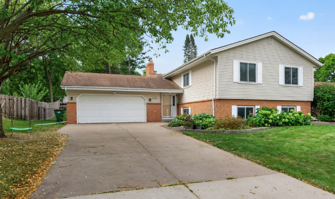 View of Residential at 8715 North Brook Avenue, Brooklyn Park MN 55428, Brooklyn Park - Mike Wilen | Minnesota Team Real Estate