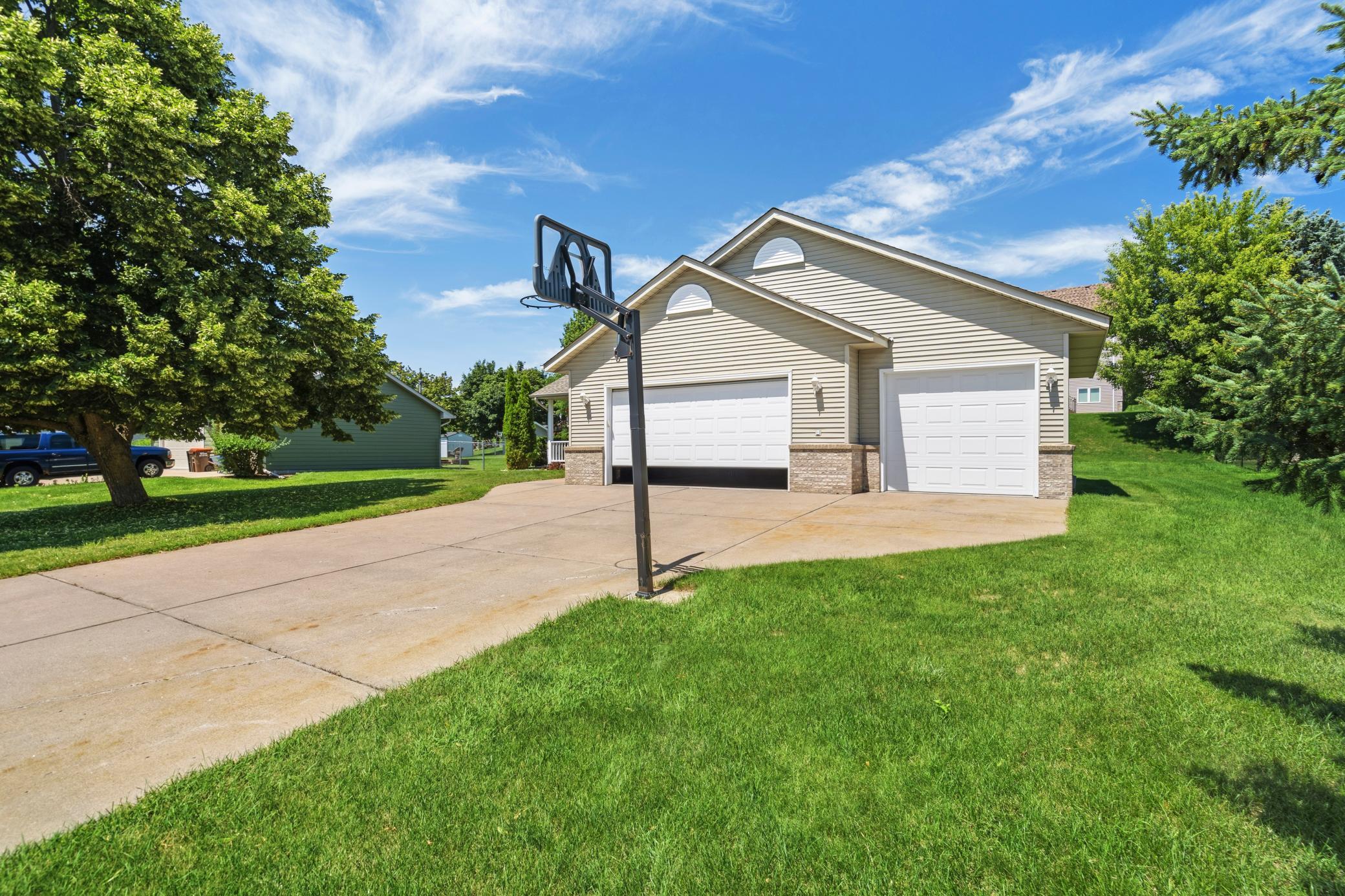 View of Residential at 2537 Southcrest Avenue, Maplewood MN 55119, Maplewood (2 of 46) - Mike Wilen | Minnesota Team Real Estate