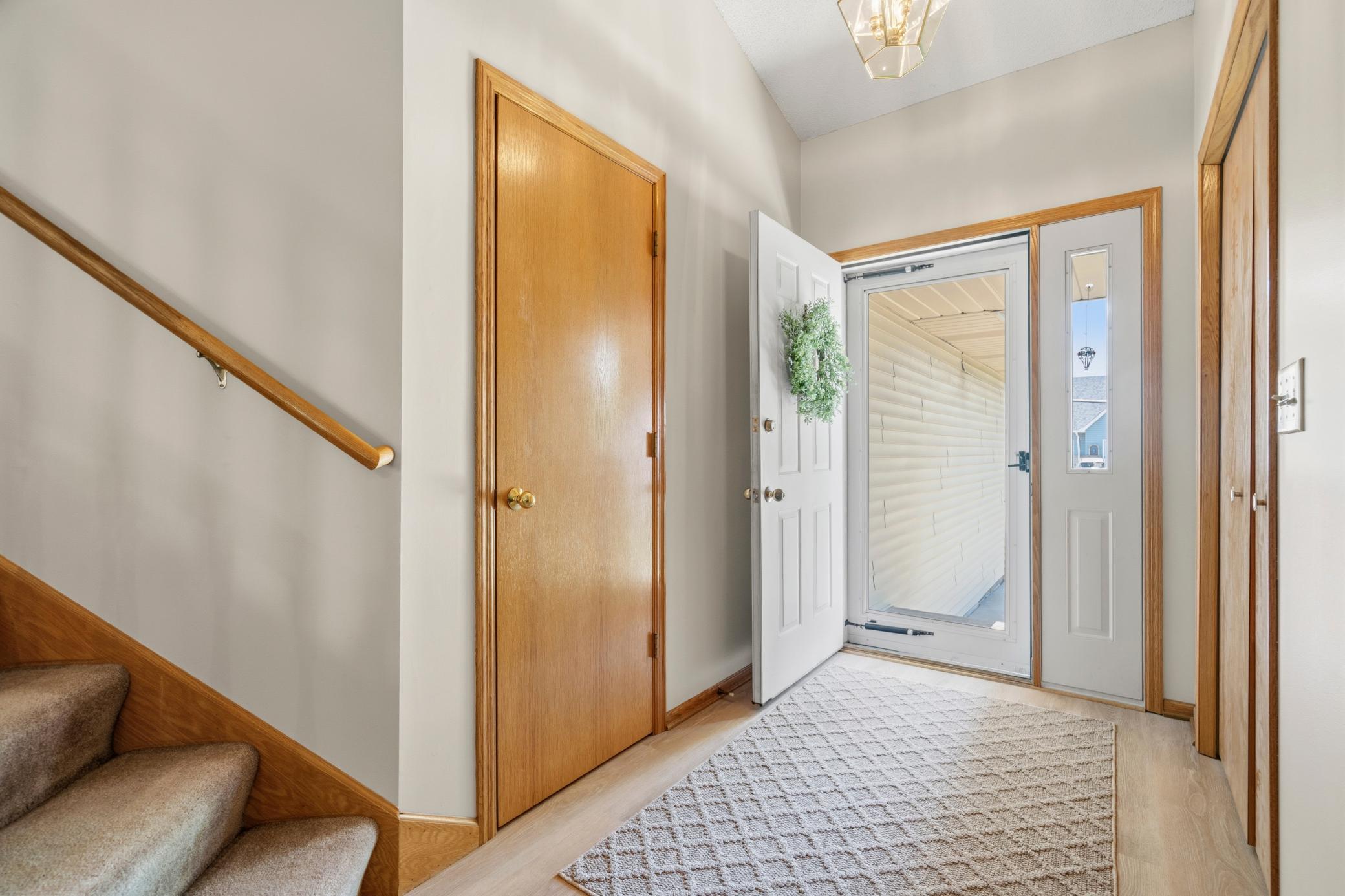 View of Residential at 2537 Southcrest Avenue, Maplewood MN 55119, Maplewood (12 of 46) - Mike Wilen | Minnesota Team Real Estate