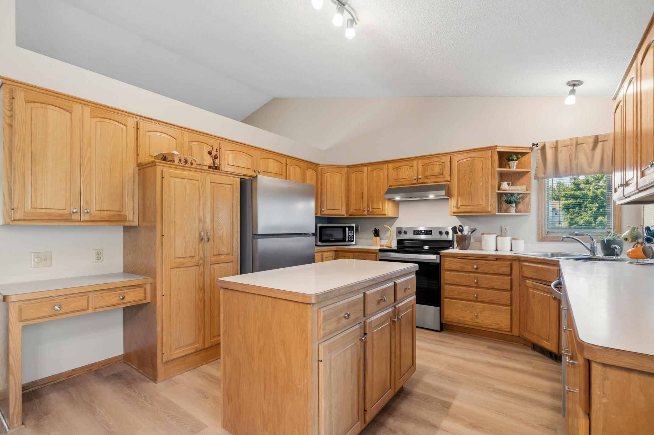 View of Residential at 2537 Southcrest Avenue, Maplewood MN 55119, Maplewood (17 of 46) - Mike Wilen | Minnesota Team Real Estate