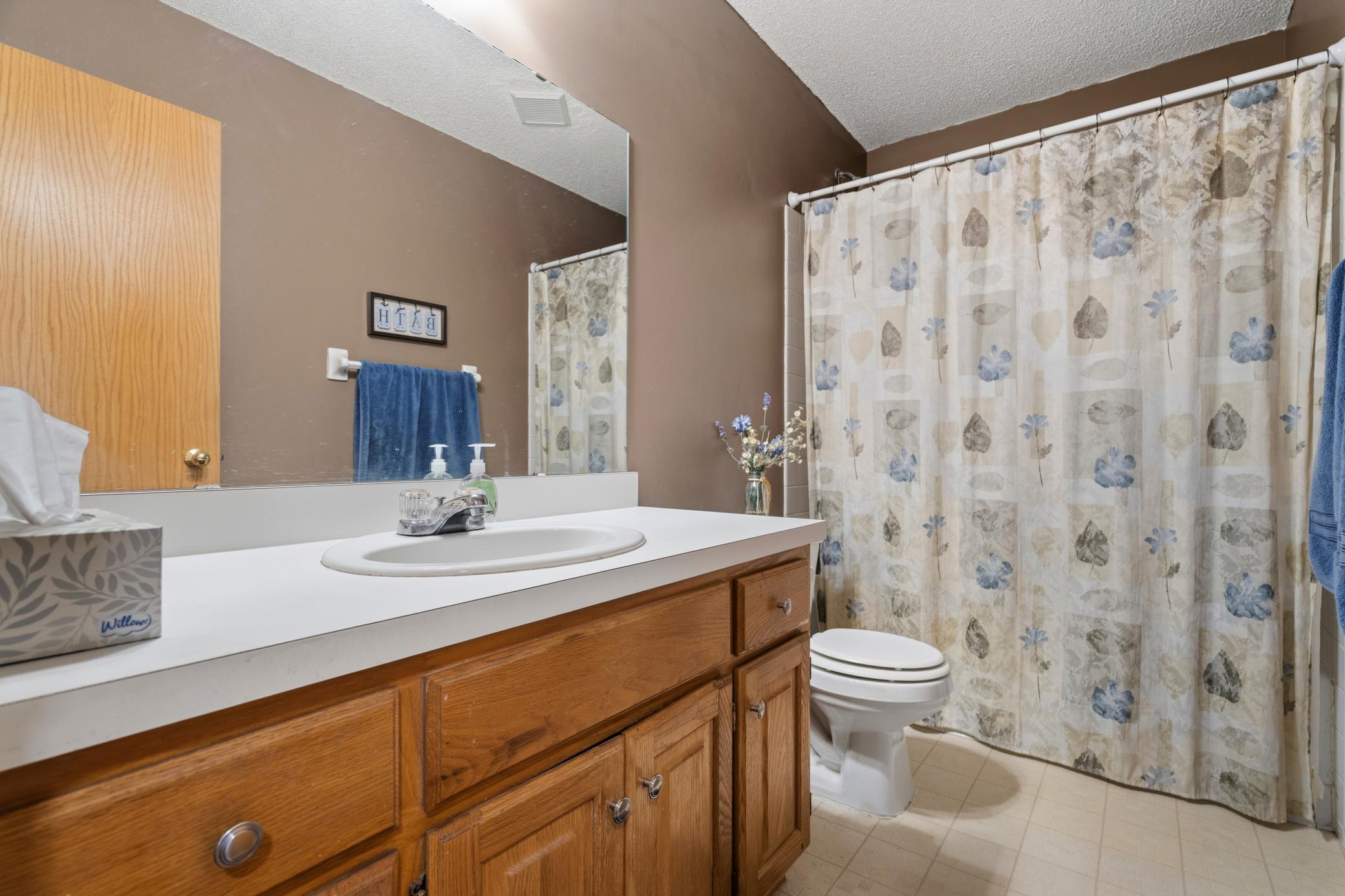 View of Residential at 2537 Southcrest Avenue, Maplewood MN 55119, Maplewood (39 of 46) - Mike Wilen | Minnesota Team Real Estate