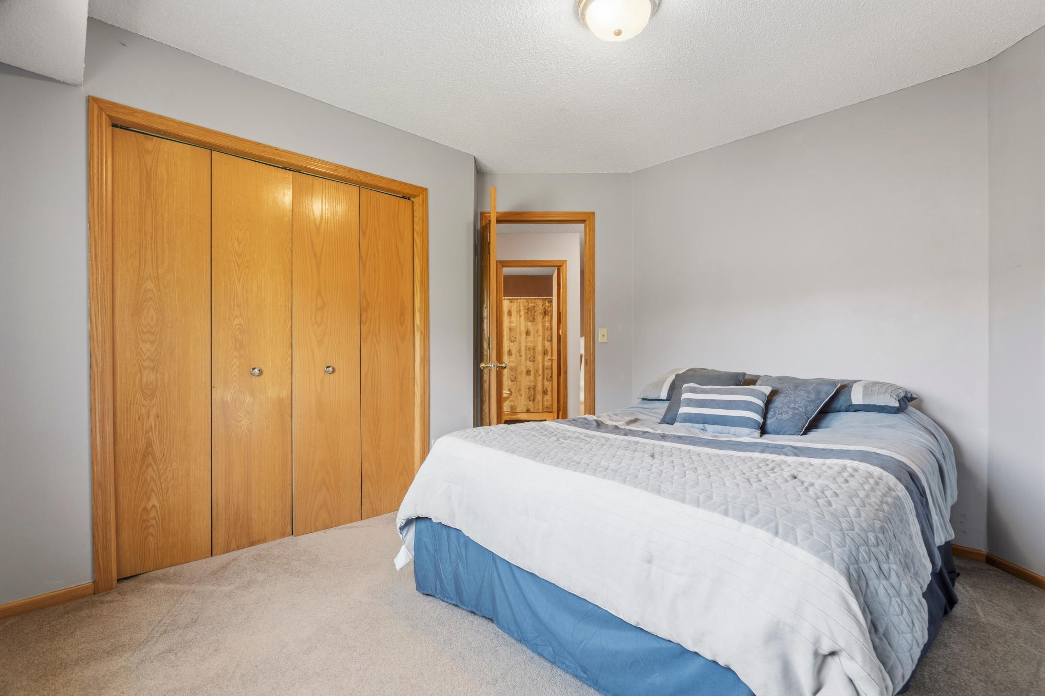 View of Residential at 2537 Southcrest Avenue, Maplewood MN 55119, Maplewood (37 of 46) - Mike Wilen | Minnesota Team Real Estate