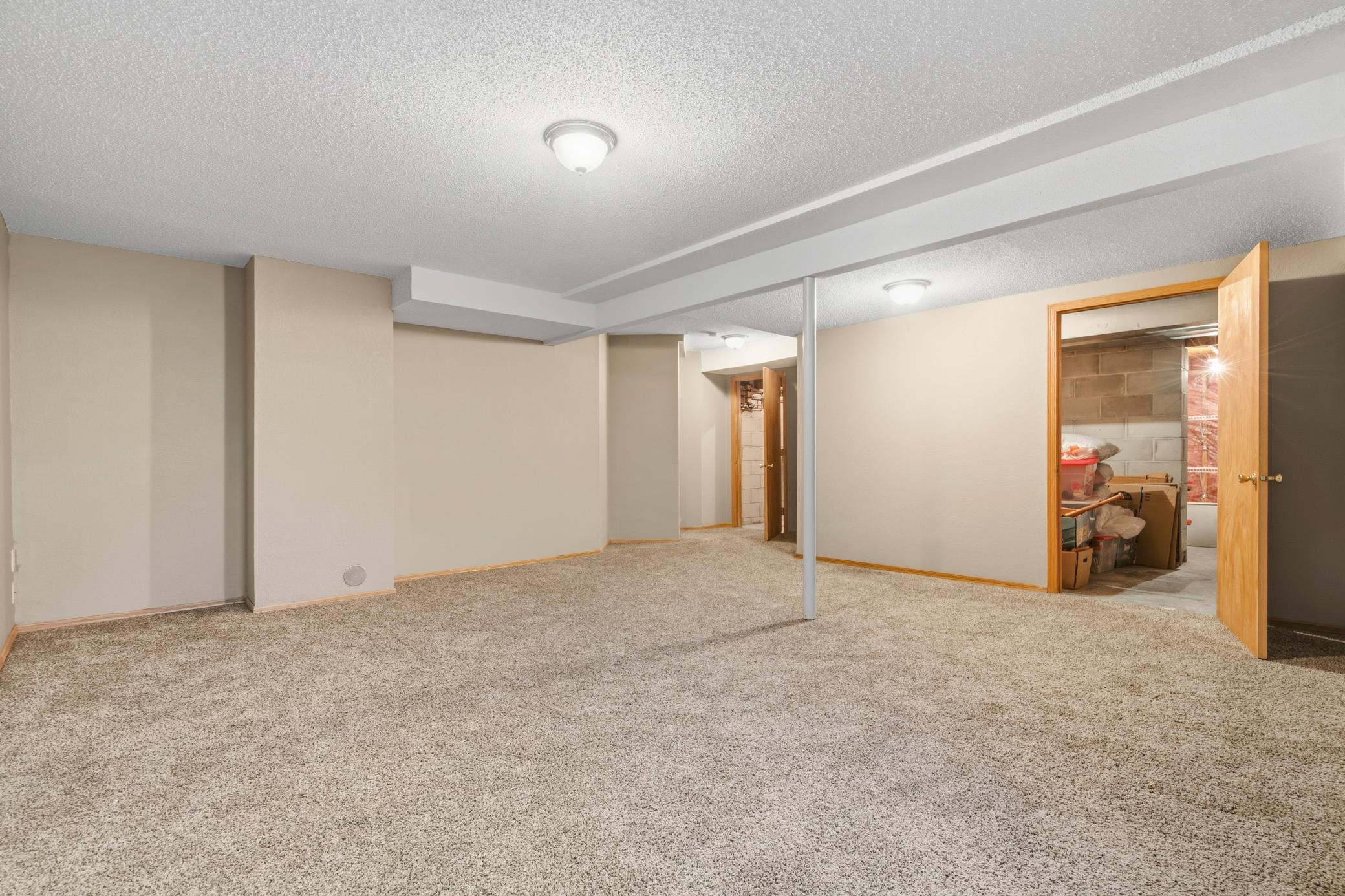 View of Residential at 2537 Southcrest Avenue, Maplewood MN 55119, Maplewood (43 of 46) - Mike Wilen | Minnesota Team Real Estate