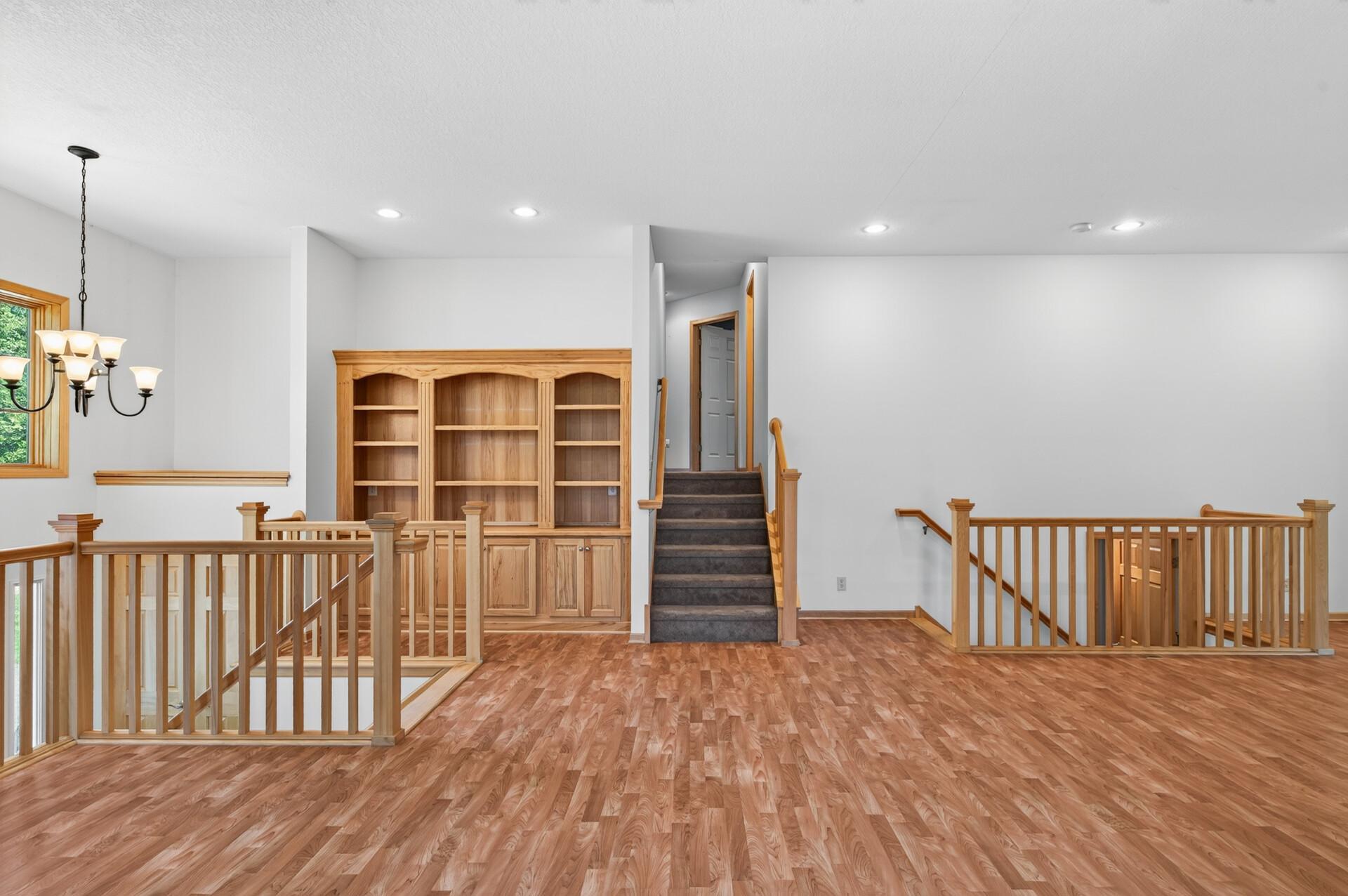 View of Residential at 633 Burlington Road, Saint Paul MN 55119, Saint Paul (11 of 78) - Mike Wilen | Minnesota Team Real Estate