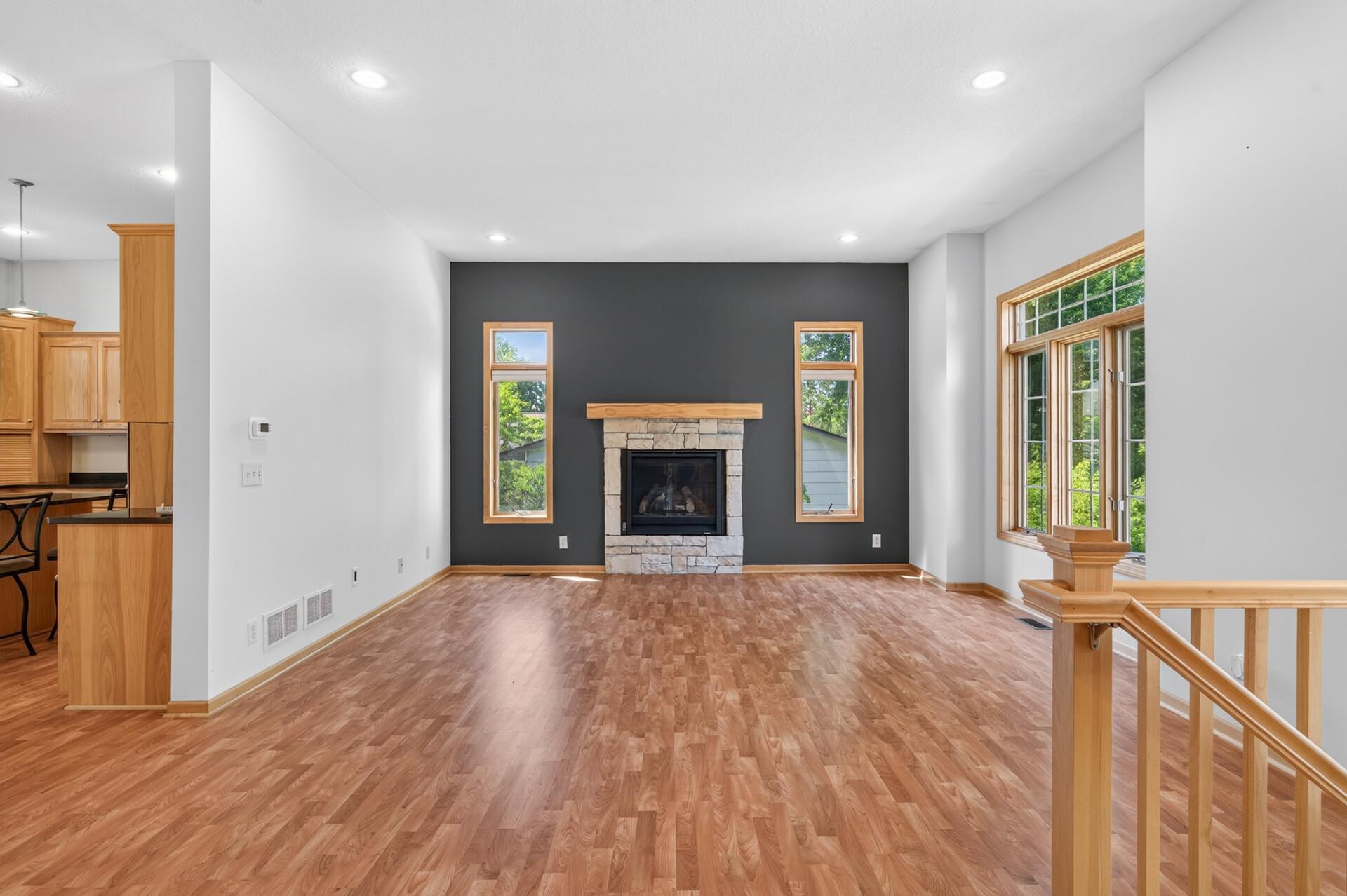 View of Residential at 633 Burlington Road, Saint Paul MN 55119, Saint Paul (8 of 78) - Mike Wilen | Minnesota Team Real Estate