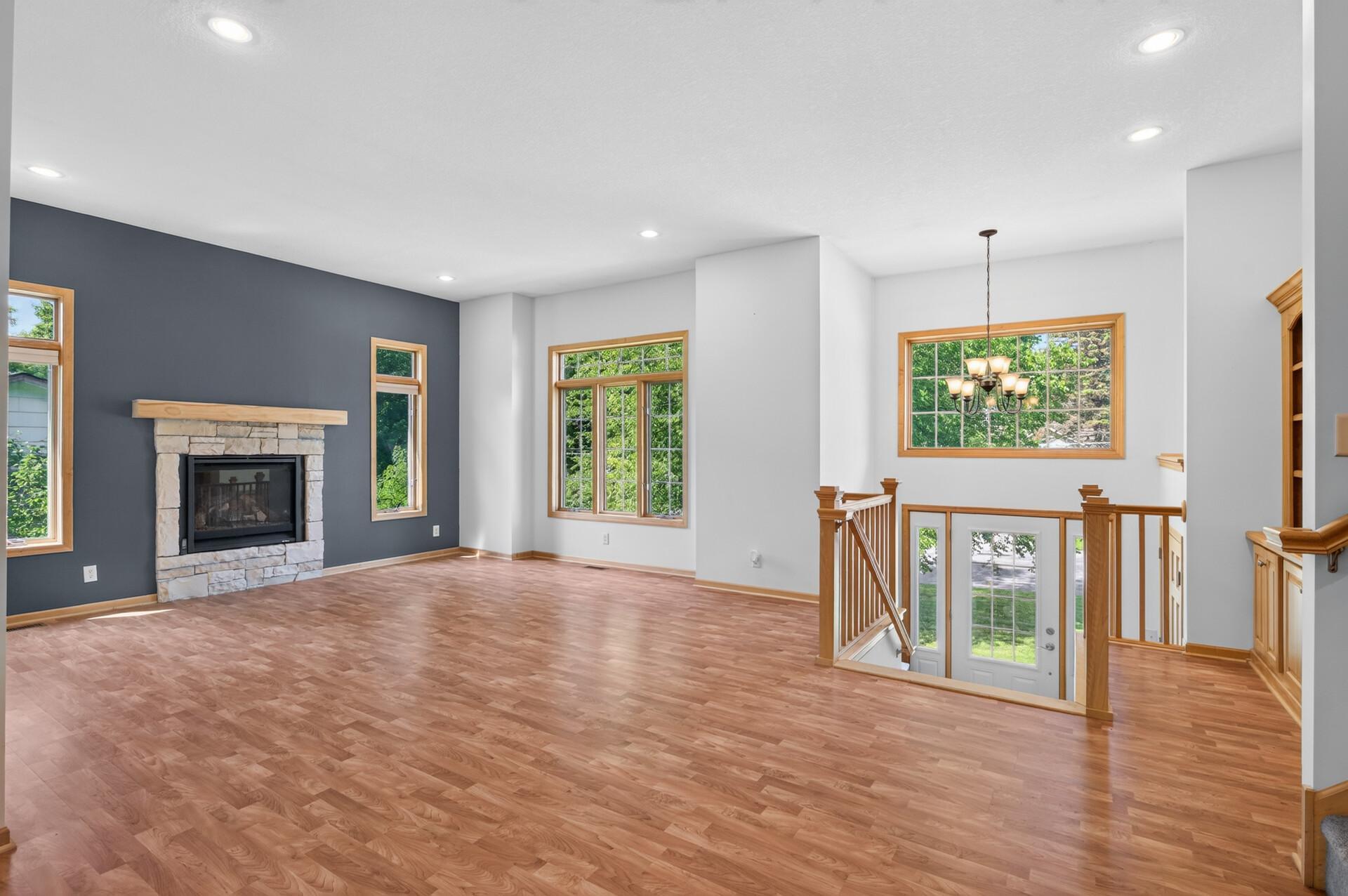 View of Residential at 633 Burlington Road, Saint Paul MN 55119, Saint Paul (7 of 78) - Mike Wilen | Minnesota Team Real Estate