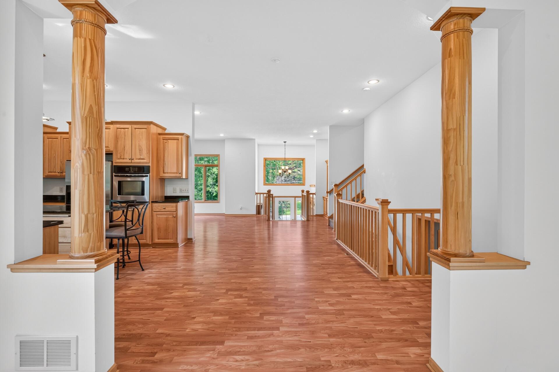 View of Residential at 633 Burlington Road, Saint Paul MN 55119, Saint Paul (21 of 78) - Mike Wilen | Minnesota Team Real Estate