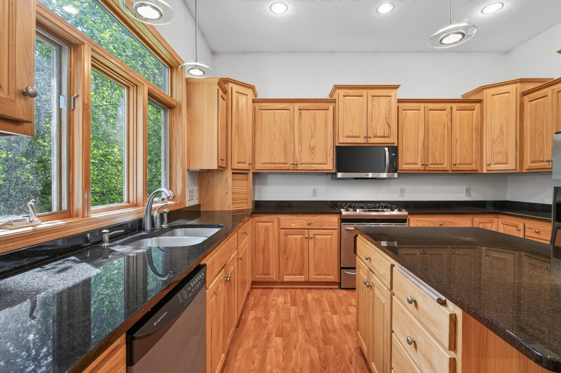 View of Residential at 633 Burlington Road, Saint Paul MN 55119, Saint Paul (19 of 78) - Mike Wilen | Minnesota Team Real Estate