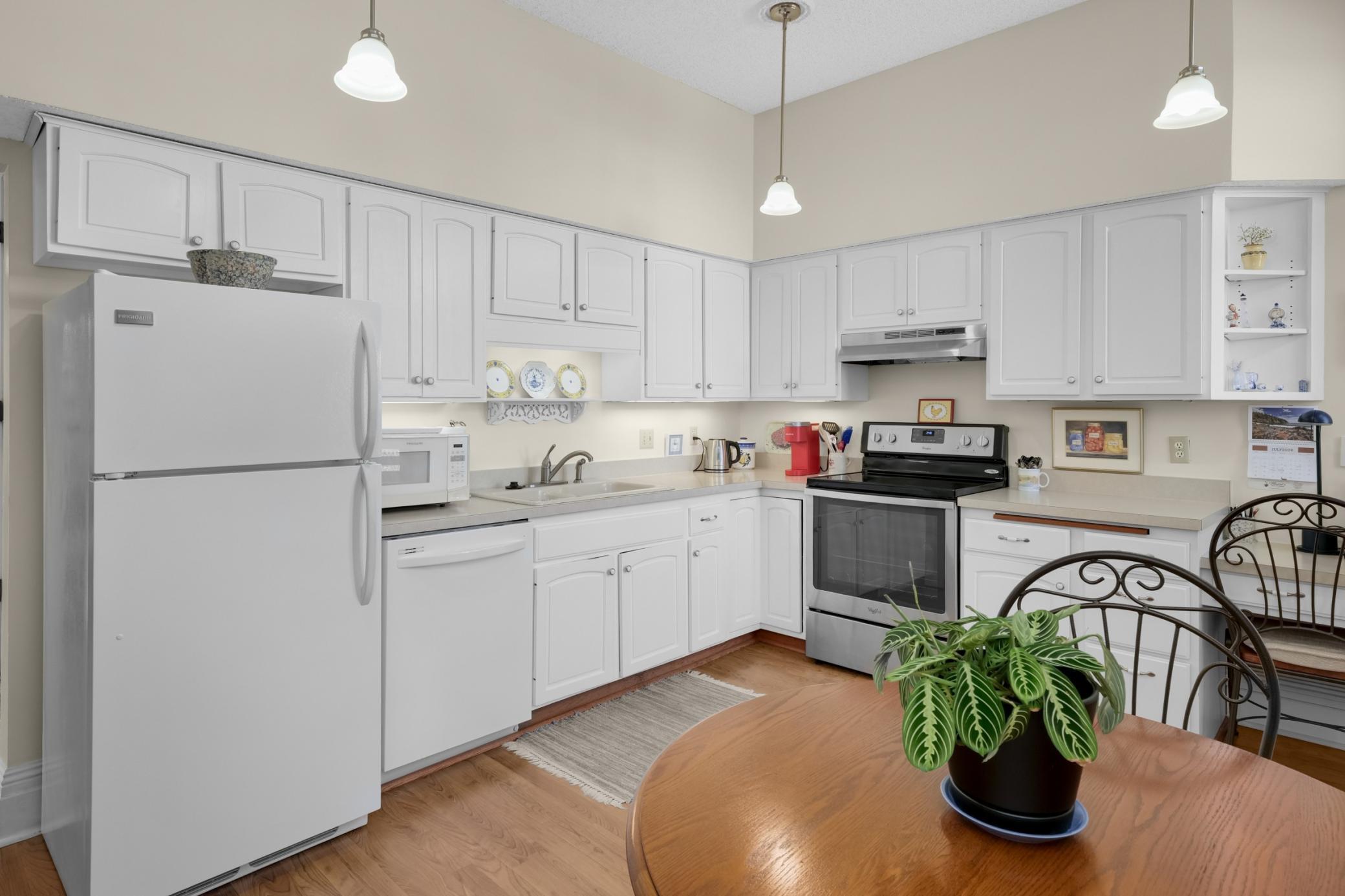 View of Residential at 168 College Avenue #4, Saint Paul MN 55102, Saint Paul (8 of 39) - Mike Wilen | Minnesota Team Real Estate