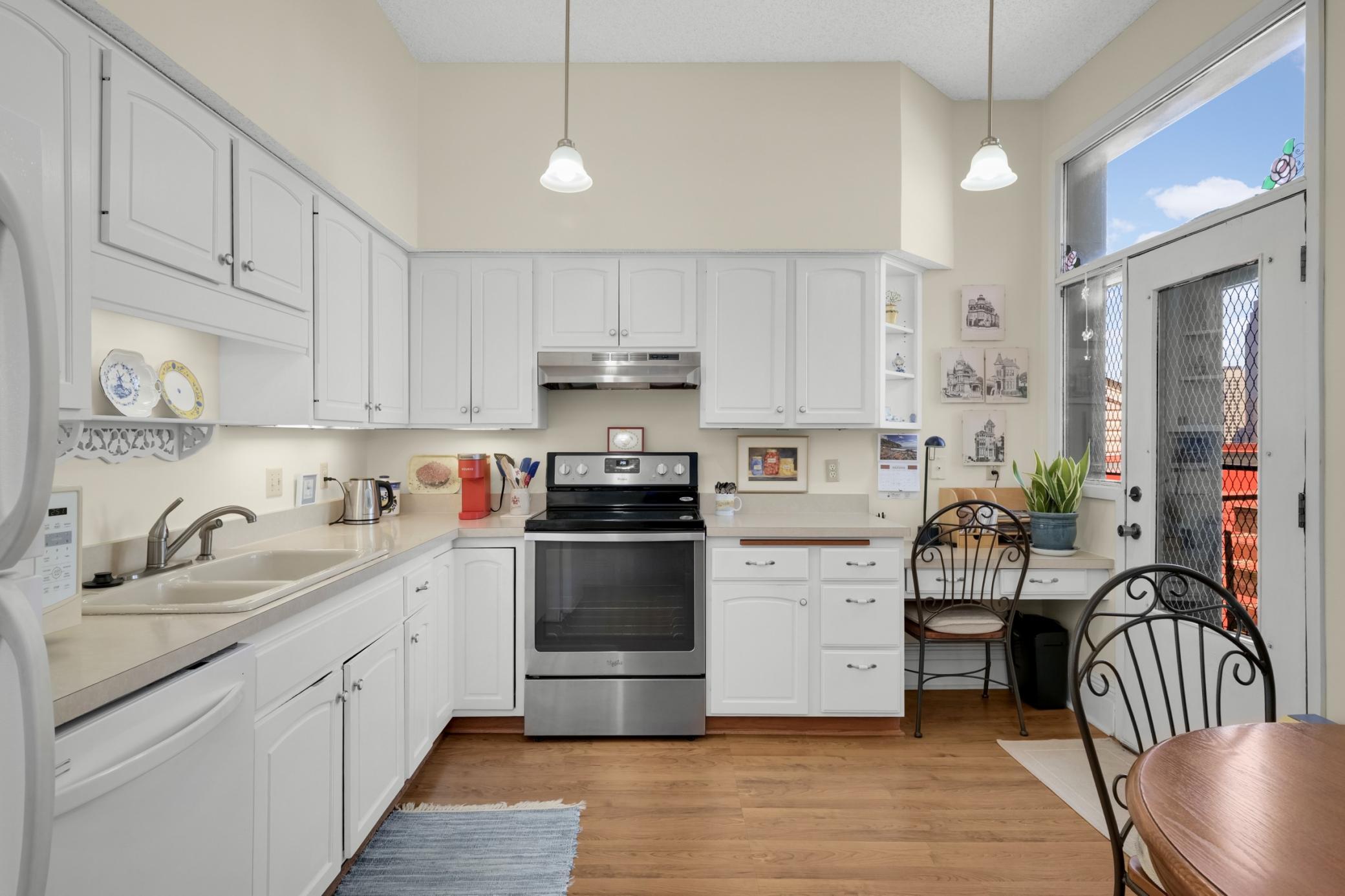 View of Residential at 168 College Avenue #4, Saint Paul MN 55102, Saint Paul (10 of 39) - Mike Wilen | Minnesota Team Real Estate