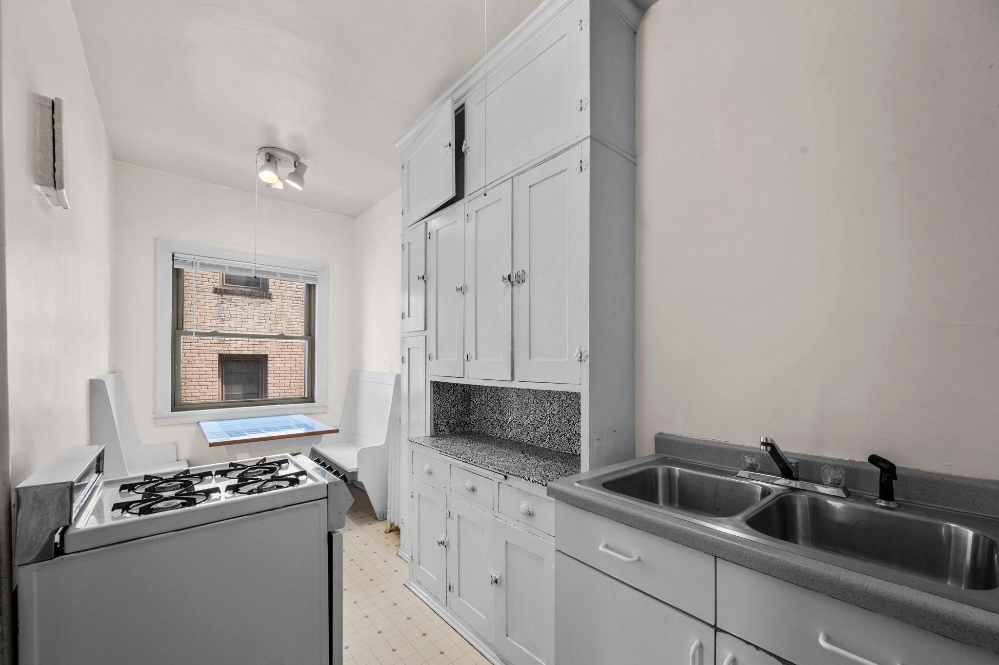View of Commercial Sale at 2870 & 2876 & 2882 Humboldt Avenue, Minneapolis MN 55408, Minneapolis (41 of 63) - Mike Wilen | Minnesota Team Real Estate