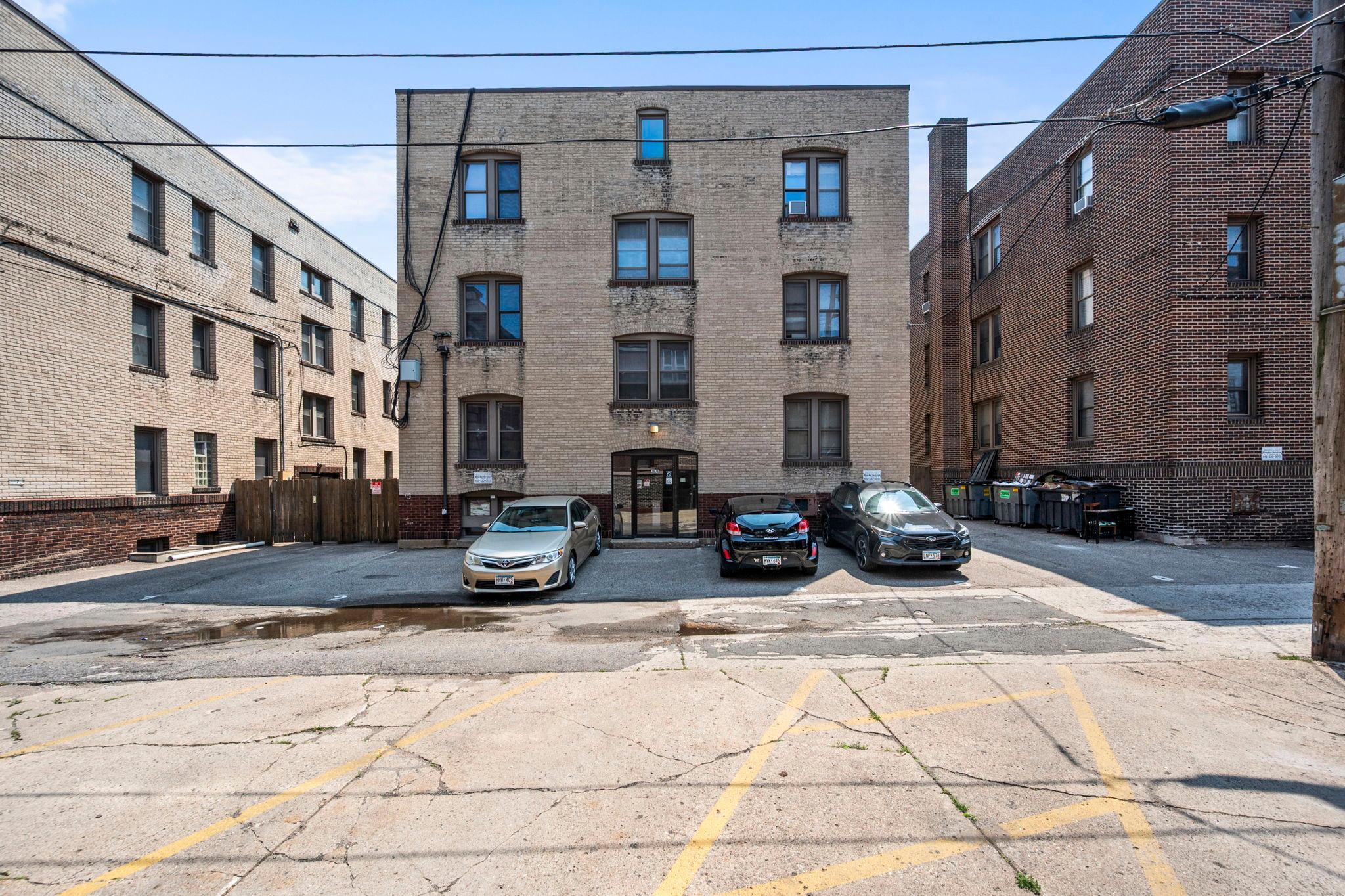 View of Commercial Sale at 2870 & 2876 & 2882 Humboldt Avenue, Minneapolis MN 55408, Minneapolis (27 of 63) - Mike Wilen | Minnesota Team Real Estate