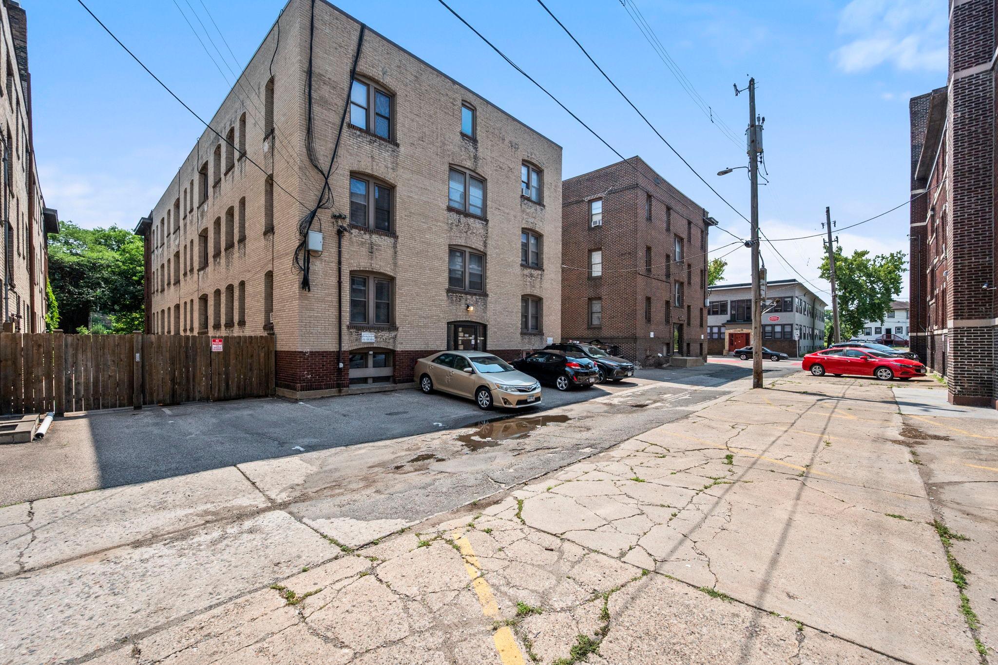 View of Commercial Sale at 2870 & 2876 & 2882 Humboldt Avenue, Minneapolis MN 55408, Minneapolis (26 of 63) - Mike Wilen | Minnesota Team Real Estate