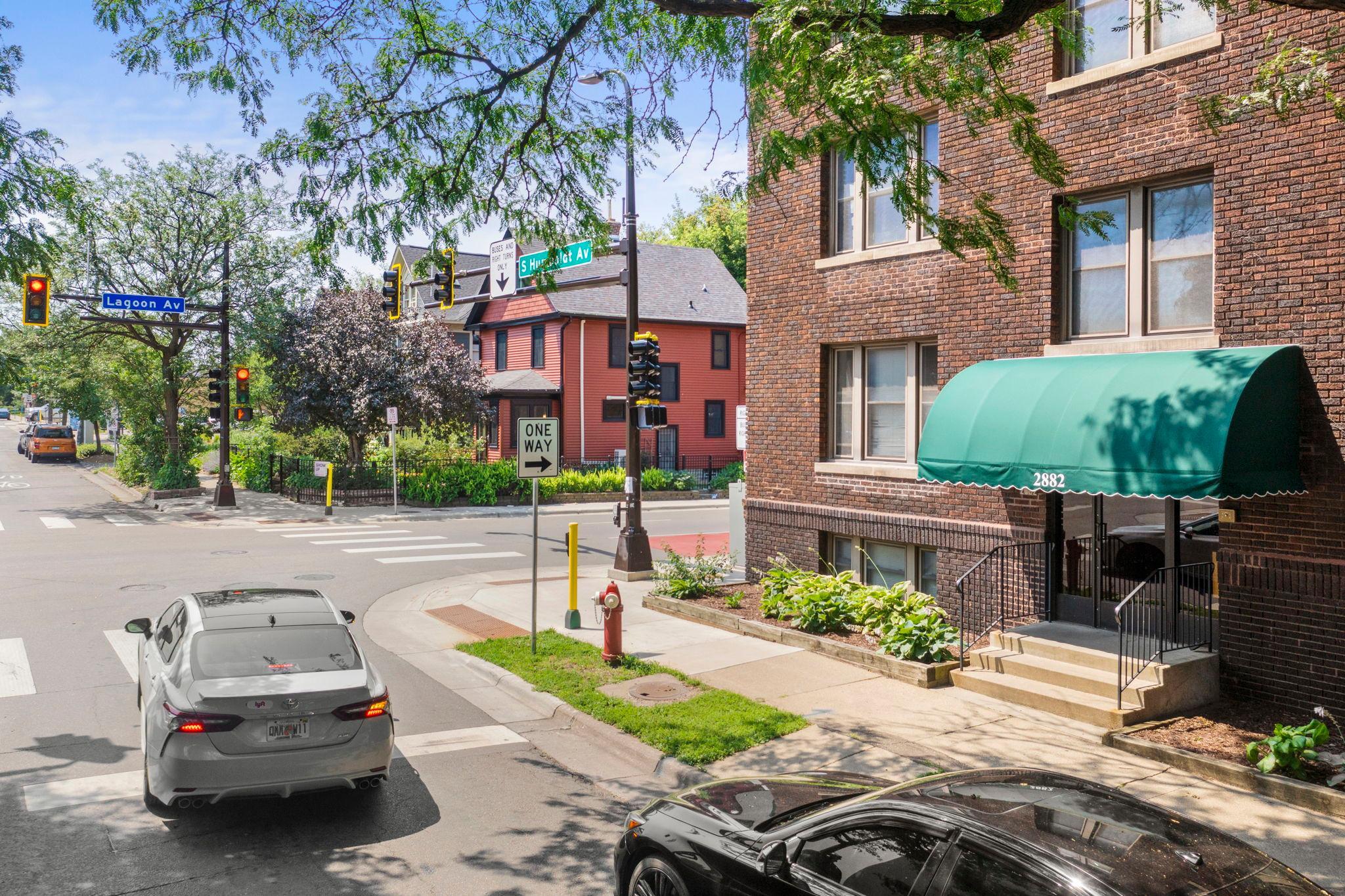 View of Commercial Sale at 2870 & 2876 & 2882 Humboldt Avenue, Minneapolis MN 55408, Minneapolis (13 of 63) - Mike Wilen | Minnesota Team Real Estate