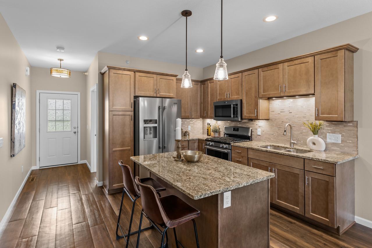 View of Residential at 4131 Blakewood Drive, Shakopee MN 55379, Shakopee (7 of 31) - Mike Wilen | Minnesota Team Real Estate