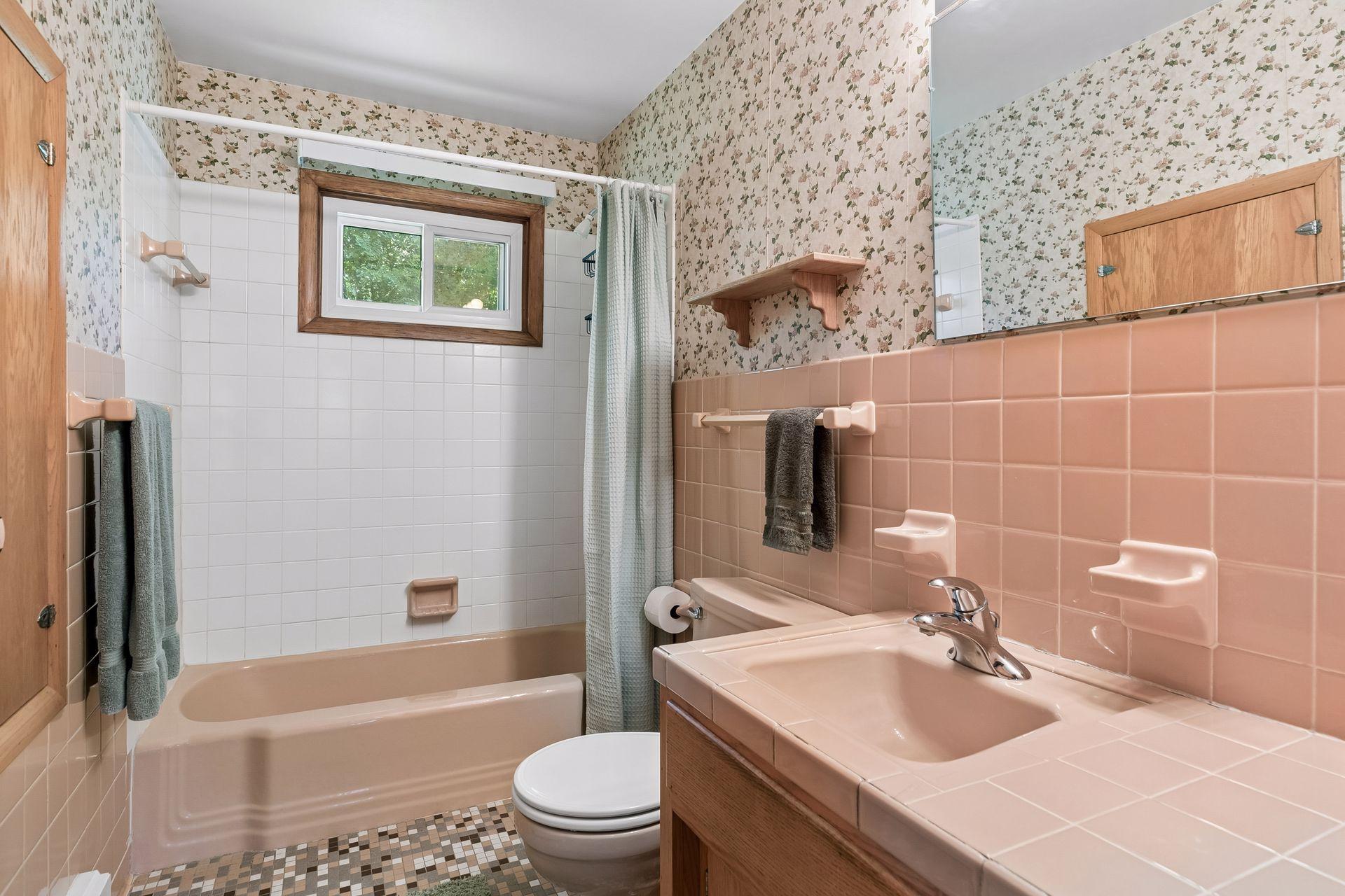 View of Residential at 4194 Bellaire Avenue, White Bear Twp MN 55110, White Bear Twp (21 of 34) - Mike Wilen | Minnesota Team Real Estate