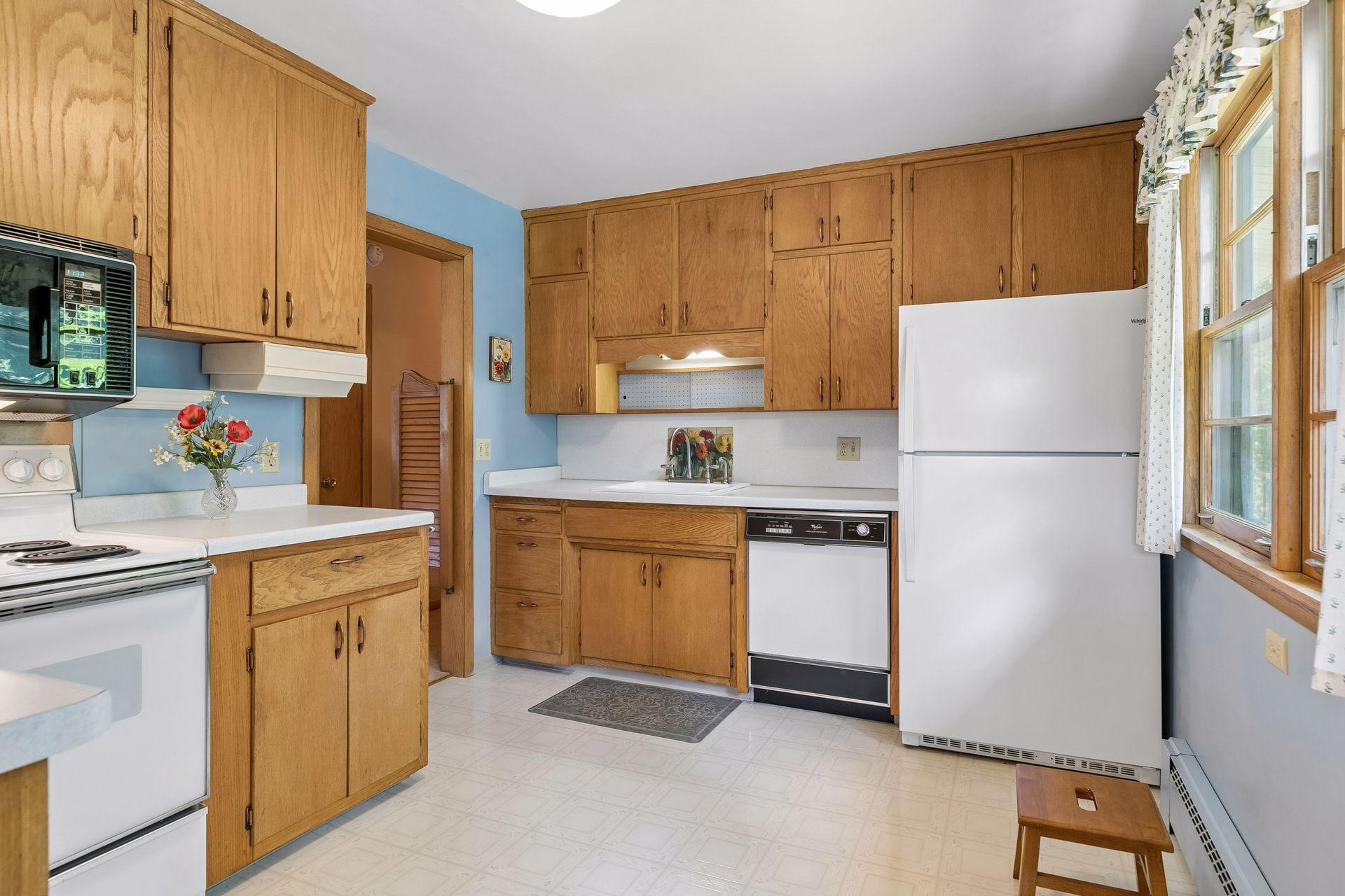 View of Residential at 4194 Bellaire Avenue, White Bear Twp MN 55110, White Bear Twp (11 of 34) - Mike Wilen | Minnesota Team Real Estate
