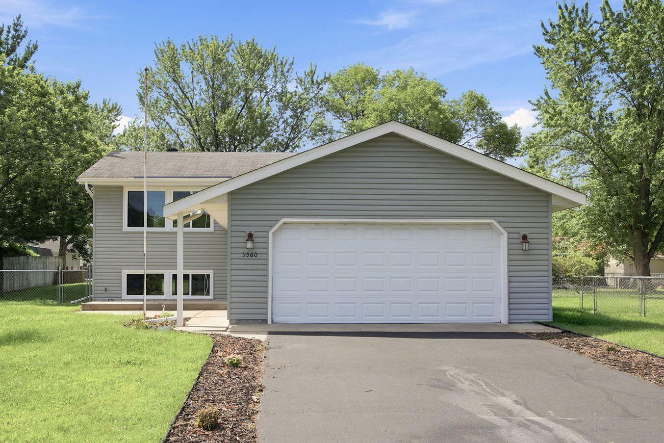View of Residential at 3360 117th Avenue, Coon Rapids MN 55433, Coon Rapids (22 of 24) - Mike Wilen | Minnesota Team Real Estate