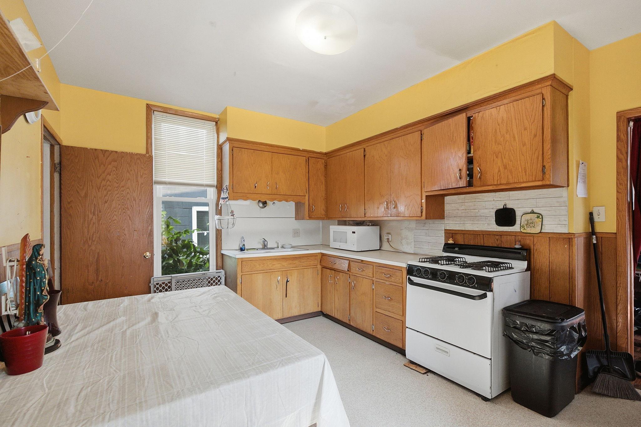 View of Residential Income at 852 Jessamine Avenue, Saint Paul MN 55106, Saint Paul (31 of 80) - Mike Wilen | Minnesota Team Real Estate