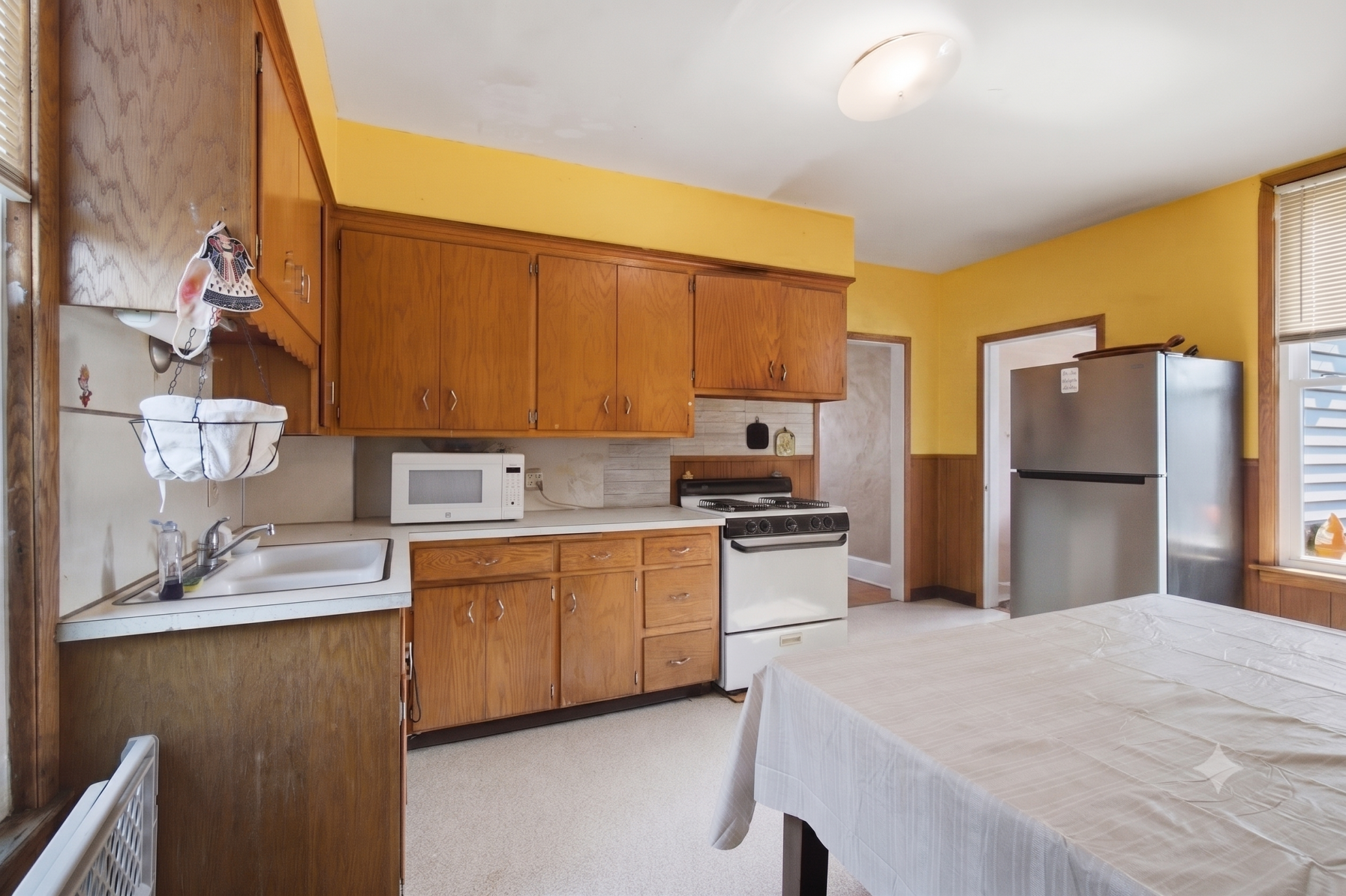 View of Residential Income at 852 Jessamine Avenue, Saint Paul MN 55106, Saint Paul (36 of 80) - Mike Wilen | Minnesota Team Real Estate