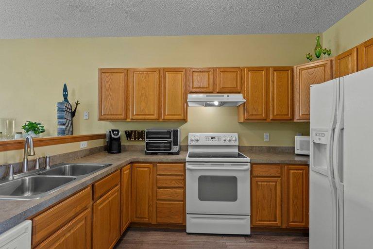 View of Residential at 657 Providence Drive, Shakopee MN 55379, Shakopee (4 of 24) - Mike Wilen | Minnesota Team Real Estate