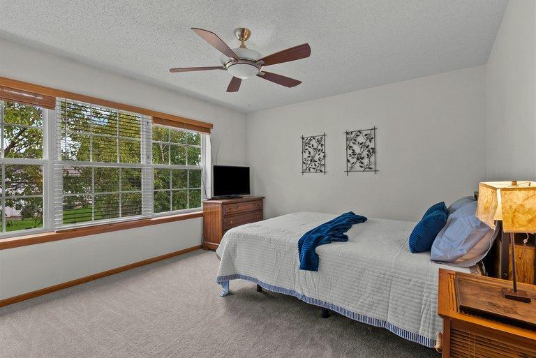 View of Residential at 657 Providence Drive, Shakopee MN 55379, Shakopee (15 of 24) - Mike Wilen | Minnesota Team Real Estate