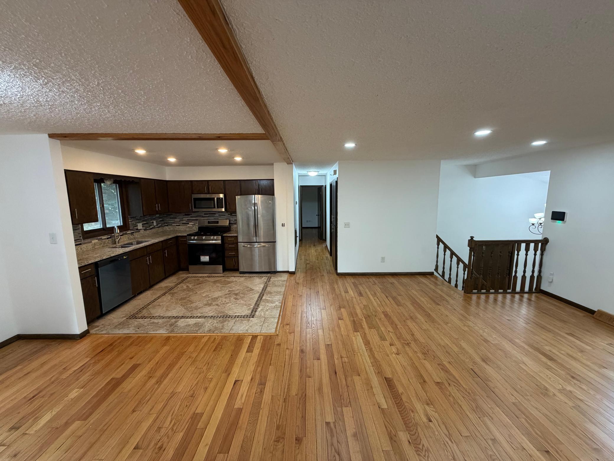 View of Residential at 404 Cimarron Road, Apple Valley MN 55124, Apple Valley (9 of 24) - Mike Wilen | Minnesota Team Real Estate