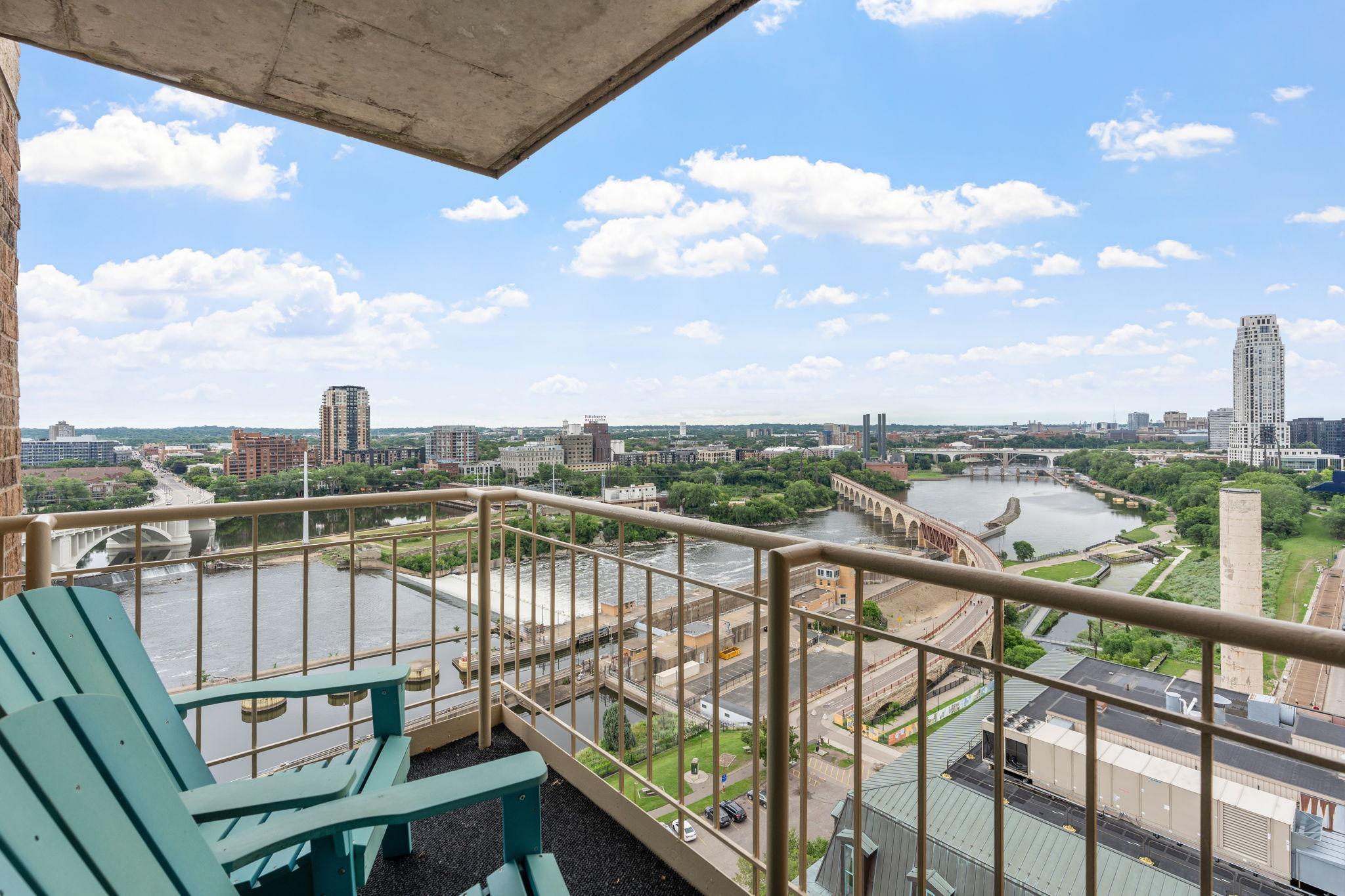 View of Residential at 401 1st Street #1702, Minneapolis MN 55401, Minneapolis (6 of 45) - Mike Wilen | Minnesota Team Real Estate