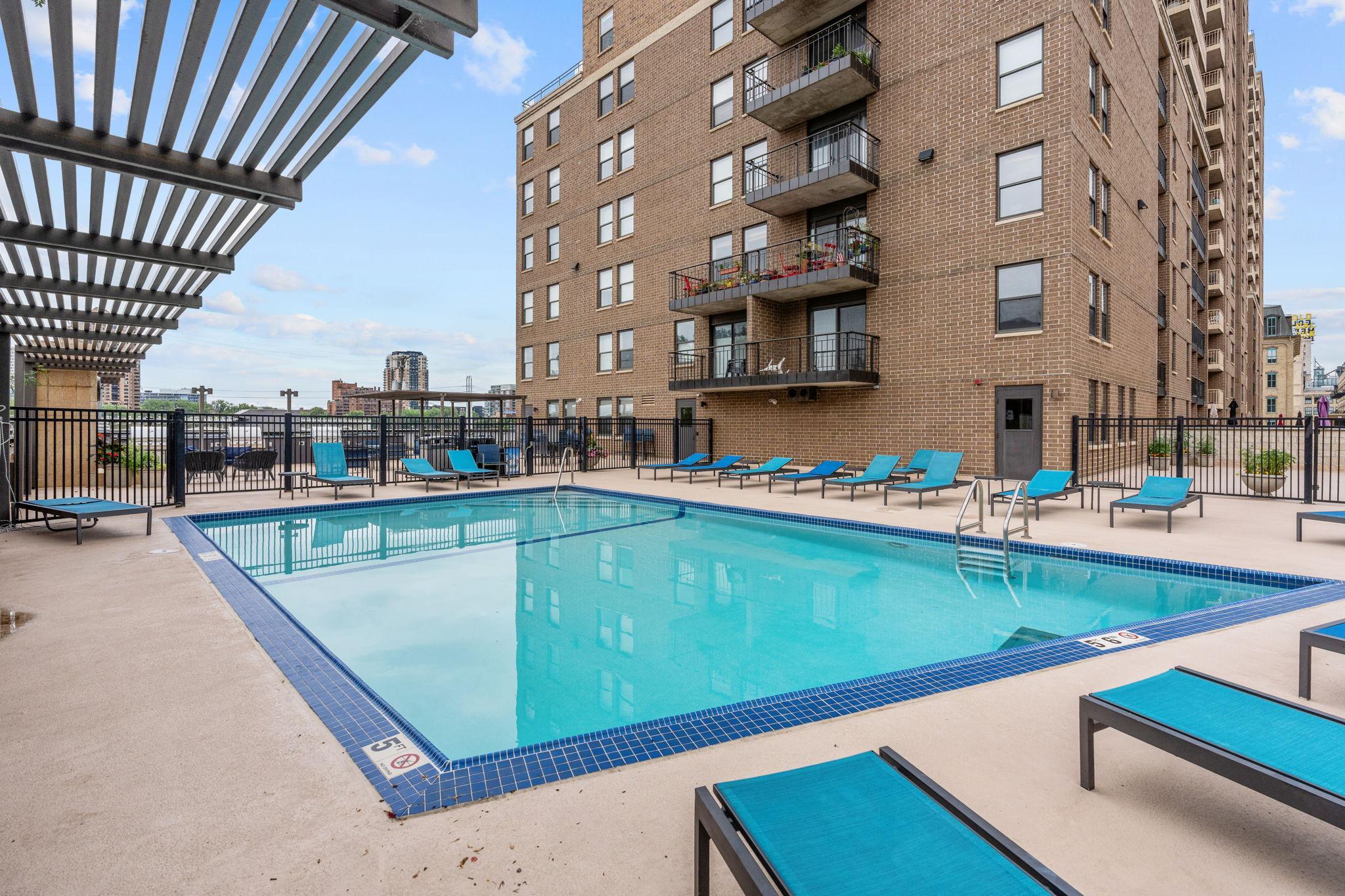 View of Residential at 401 1st Street #1702, Minneapolis MN 55401, Minneapolis (39 of 45) - Mike Wilen | Minnesota Team Real Estate