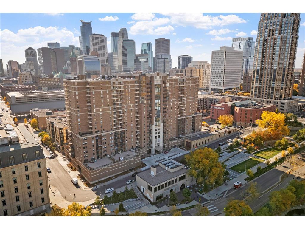 View of Residential at 401 1st Street #1702, Minneapolis MN 55401, Minneapolis (2 of 45) - Mike Wilen | Minnesota Team Real Estate
