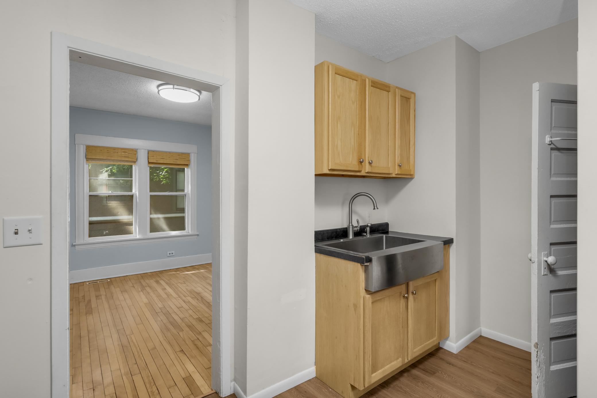 View of Residential at 4231 Wentworth Avenue, Minneapolis MN 55409, Minneapolis (12 of 41) - Mike Wilen | Minnesota Team Real Estate